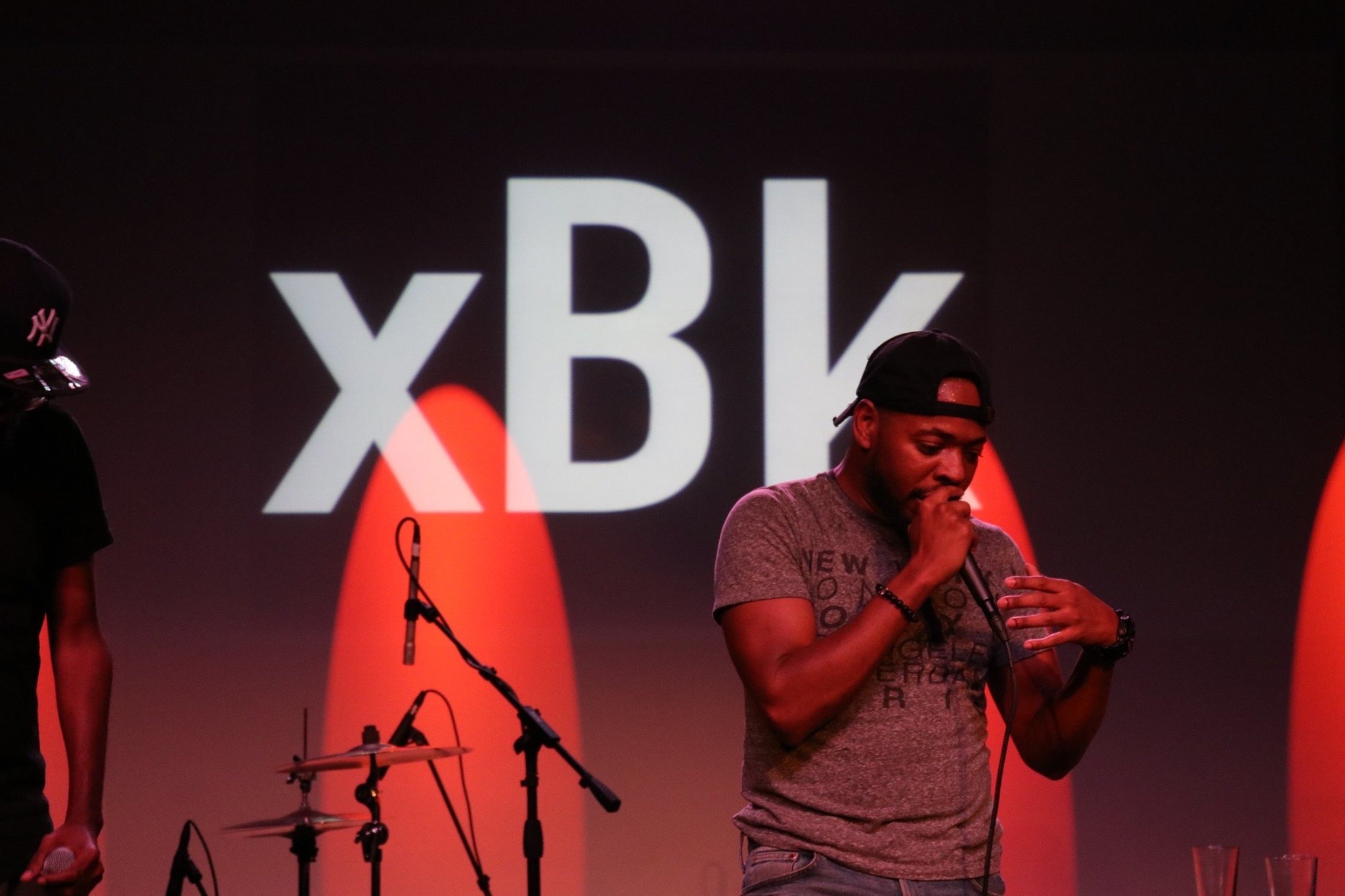 xBK Live 107.JPG