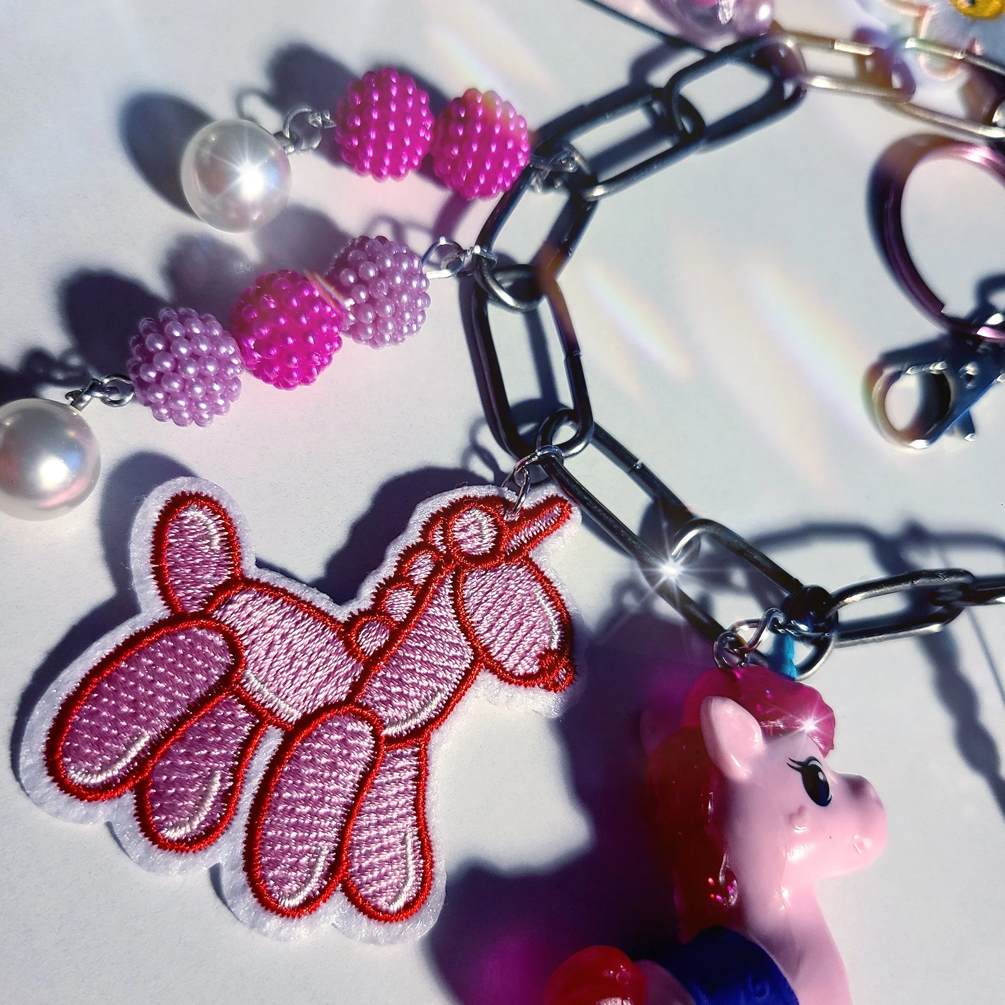 pink_chain01b.jpg