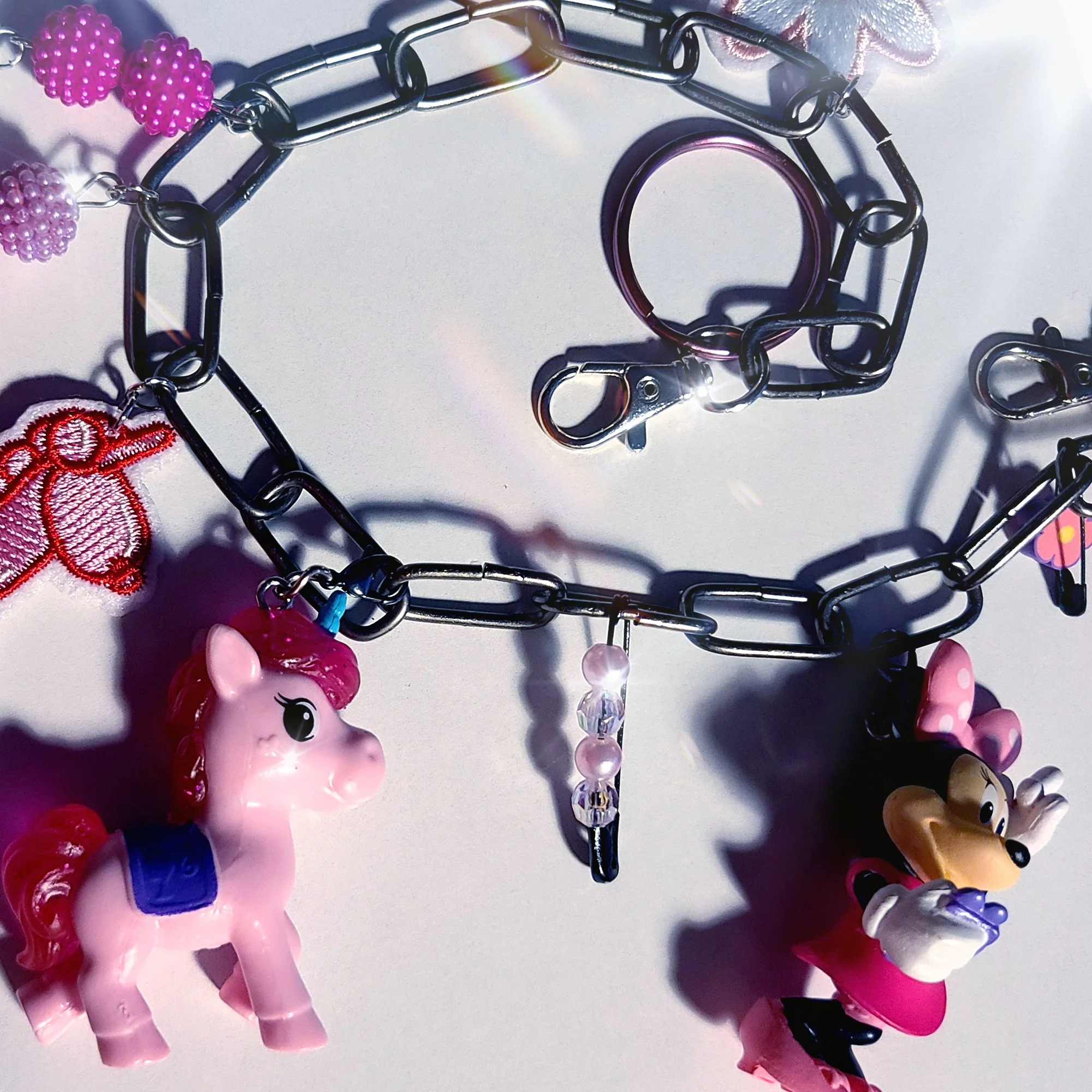 pink_chain01c.jpg
