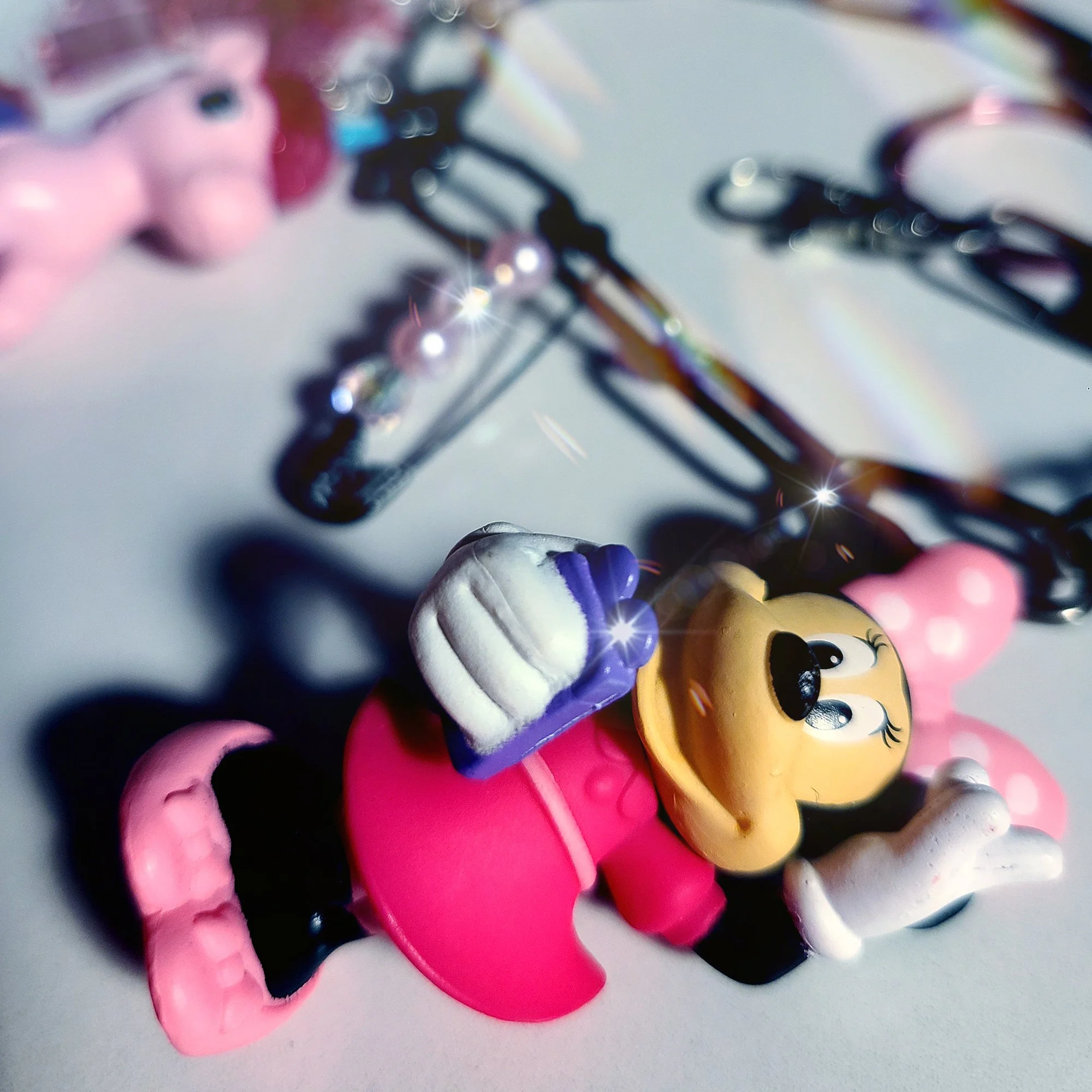 pink_chain01a.jpg
