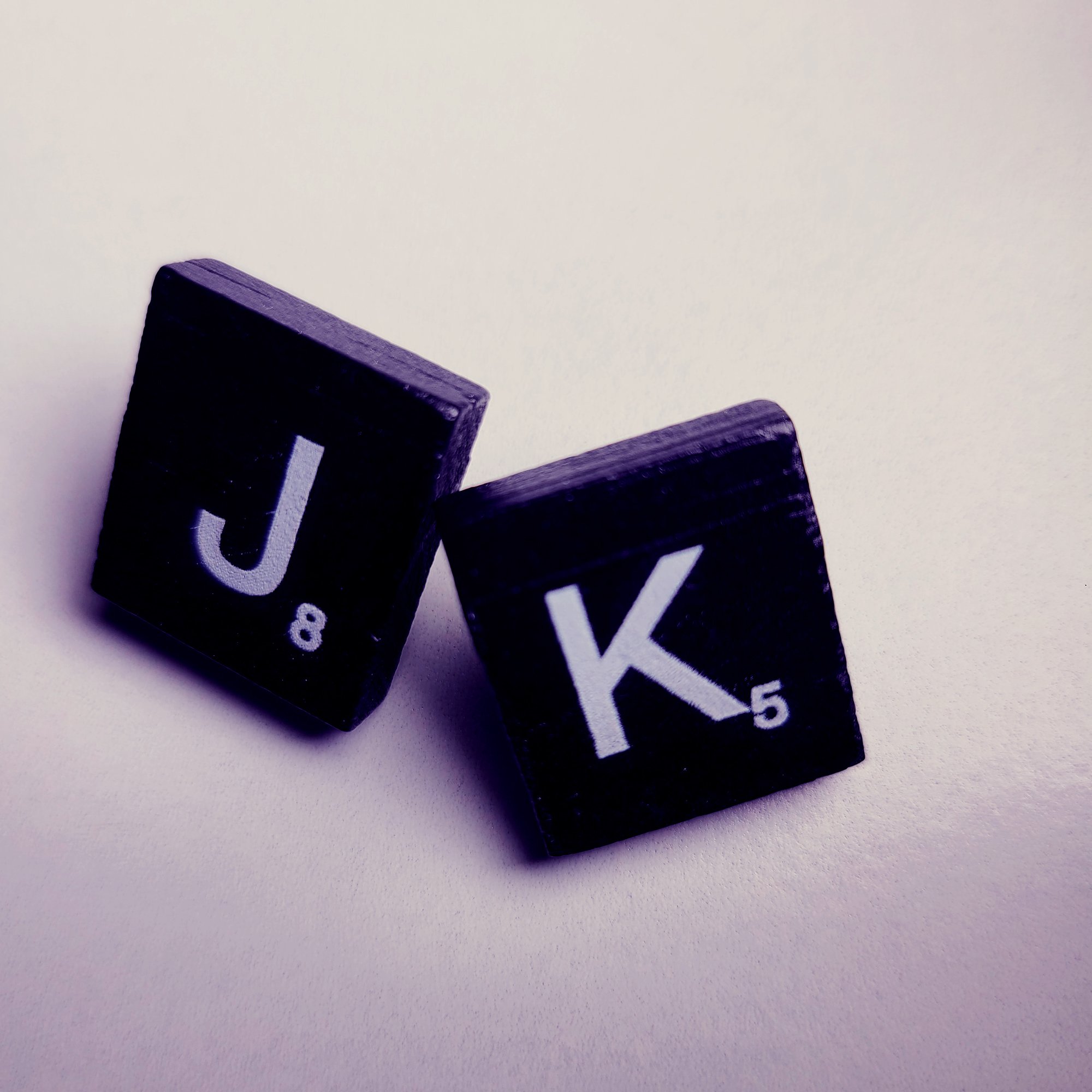 06_multiscrabble05_white.jpg