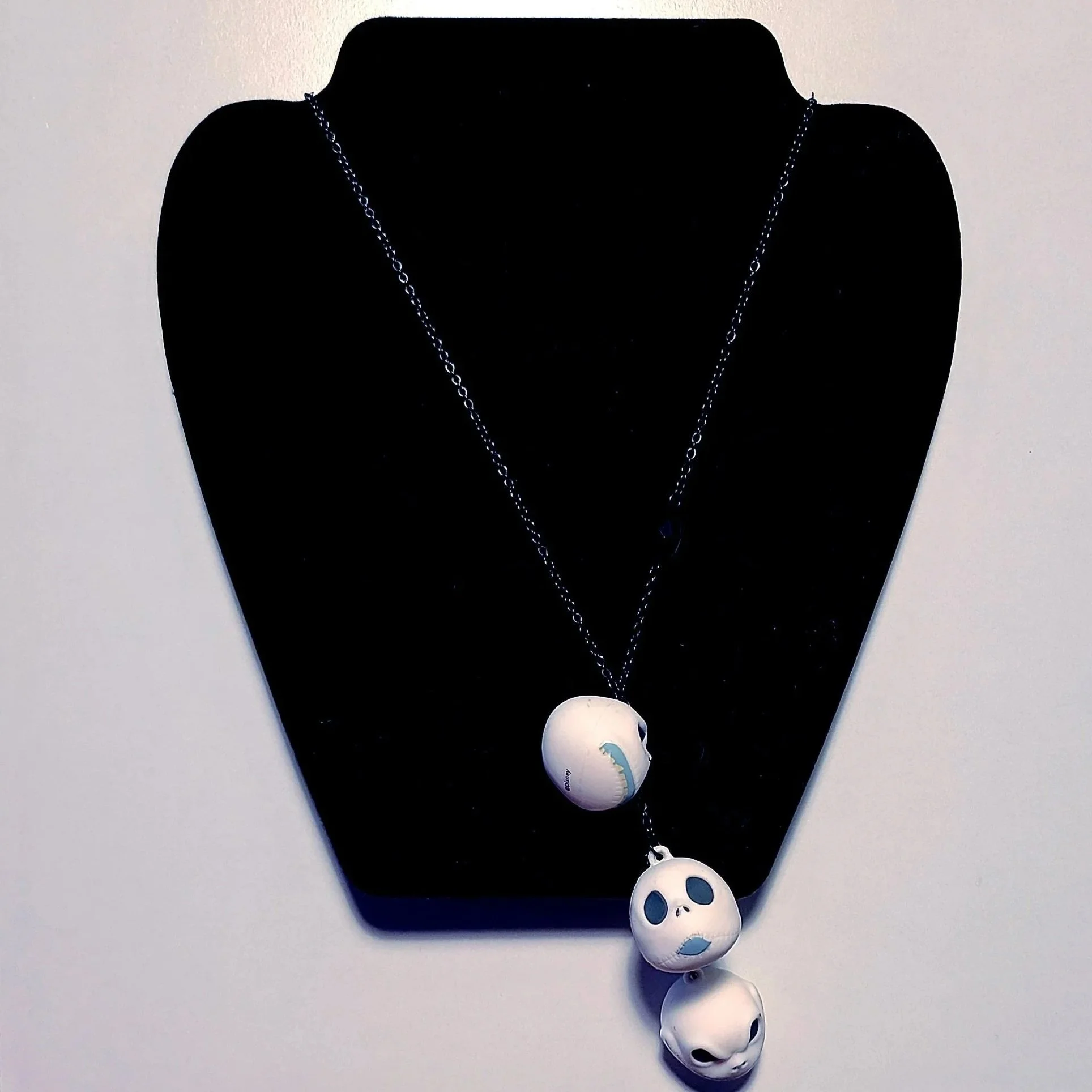 white_neck01.jpg