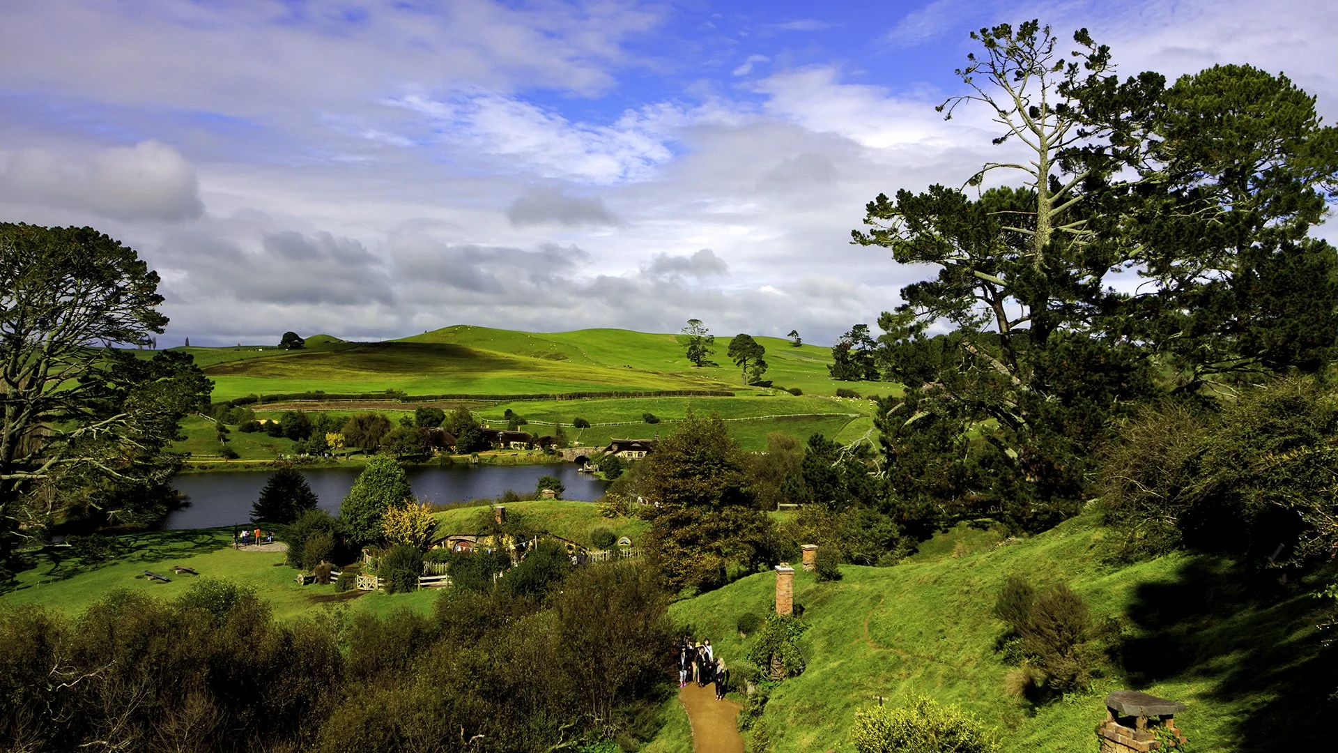 Hobbiton Thumbnail.jpg