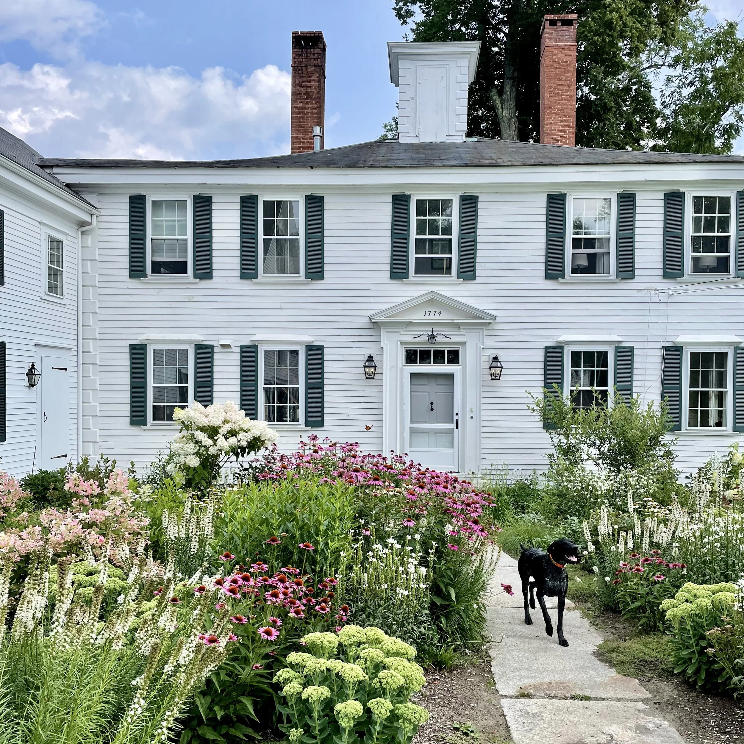 Romantic Bed &amp; Breakfast Gardens