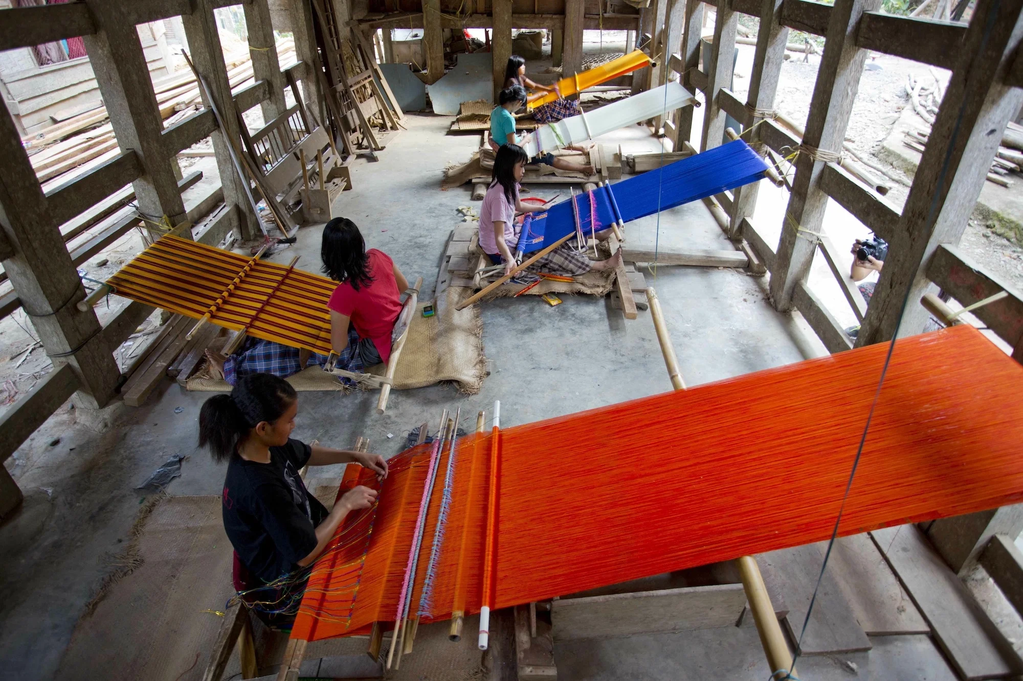 Young Weavers. Image by Torajamelo