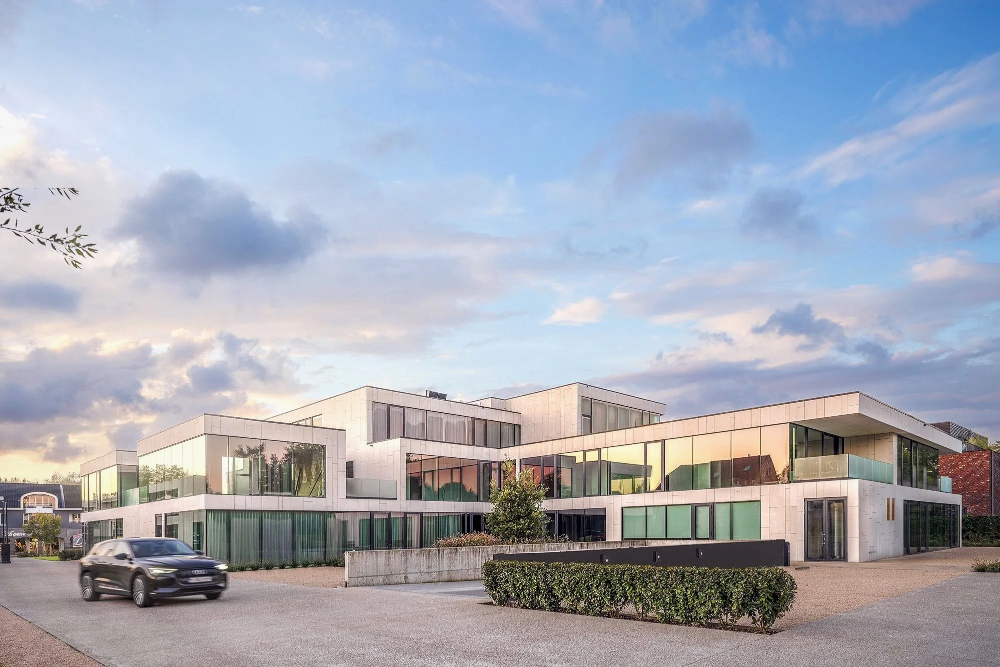 Life Tree Group Headquarters - Bontinck Architecture & Engineering