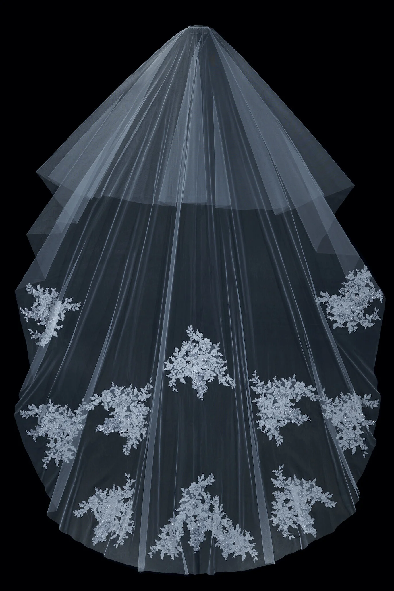 o:h Rita_Vinieris_Veils_Echo_7349.jpg