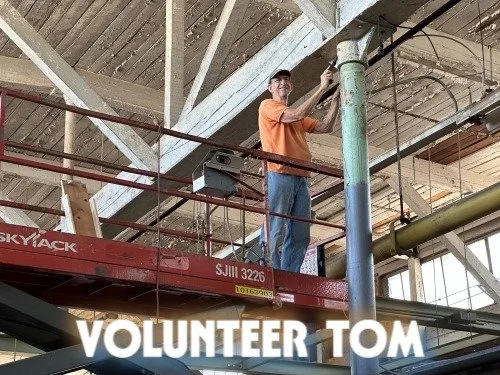Tom D on liftIMG_3250AAA.jpg