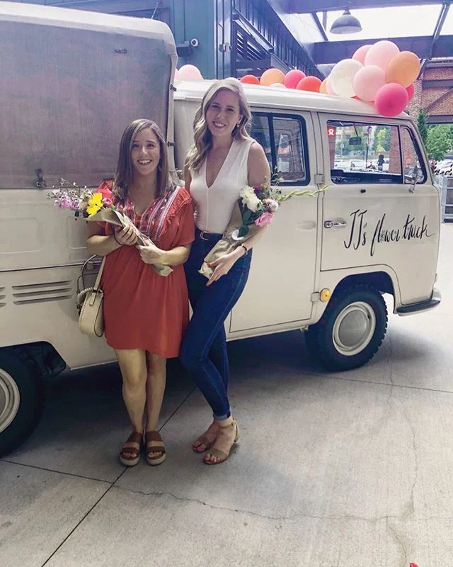 Had so much fun today at the Grand Opening of @jjsflowershop at #poncecitymarket 💐🌸🌼 Look at the gorgeous arrangements we made!! 😍