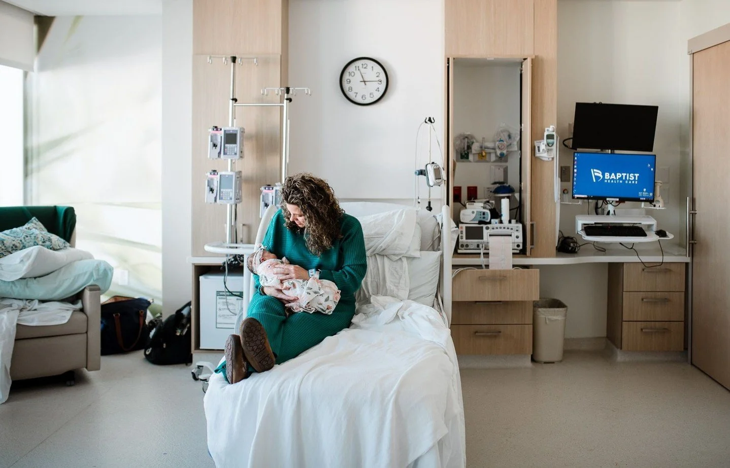 ✨ Ready to savor those first moments with your little one? Here are some essential tips for your Fresh 48 experience in Pensacola, Destin, or Mobile! 📸💖 ⁠
⁠
1️⃣ Pack Smart: Bring your favorite items for baby and yourself&mdash;snuggly blankets, kee