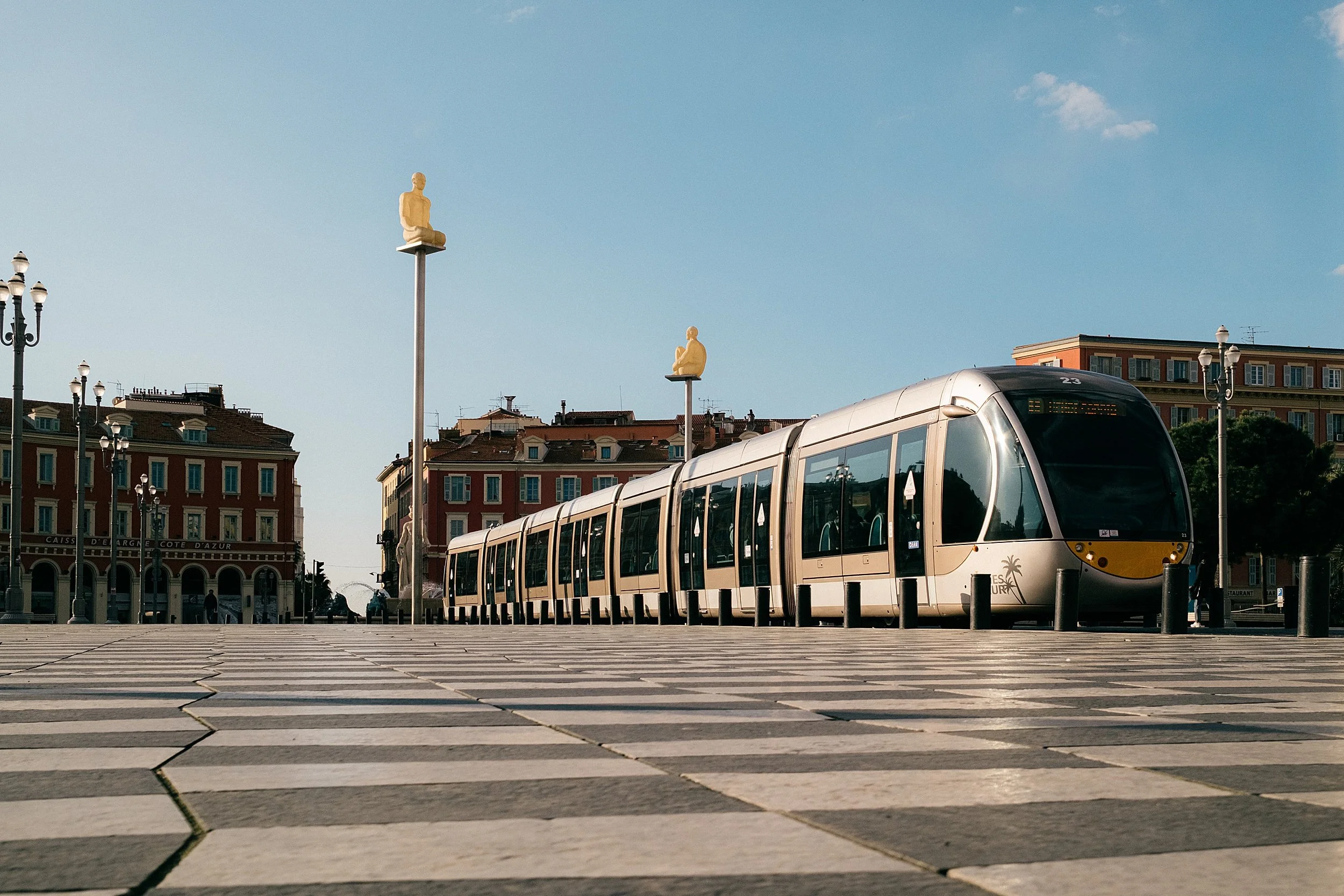 Nice’s efficient tram network, walkable neighborhoods, regional trains, and coastal bus routes make exploring the city and the wider French Riviera refreshingly simple for travelers.