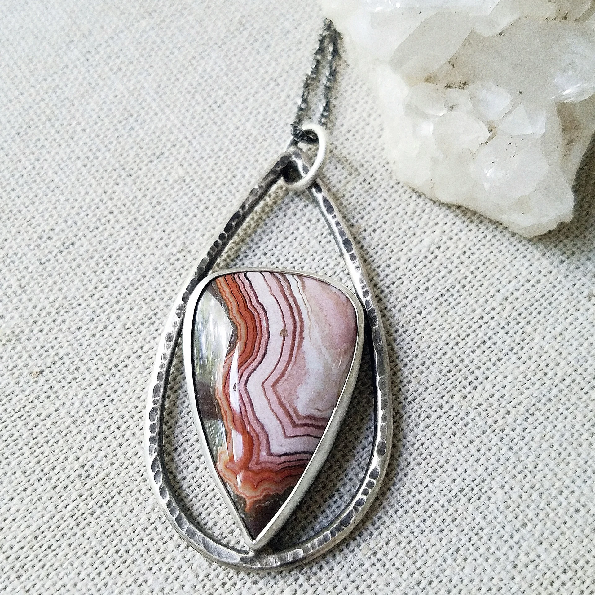 dryhead creek agate balance pendant 2.jpeg