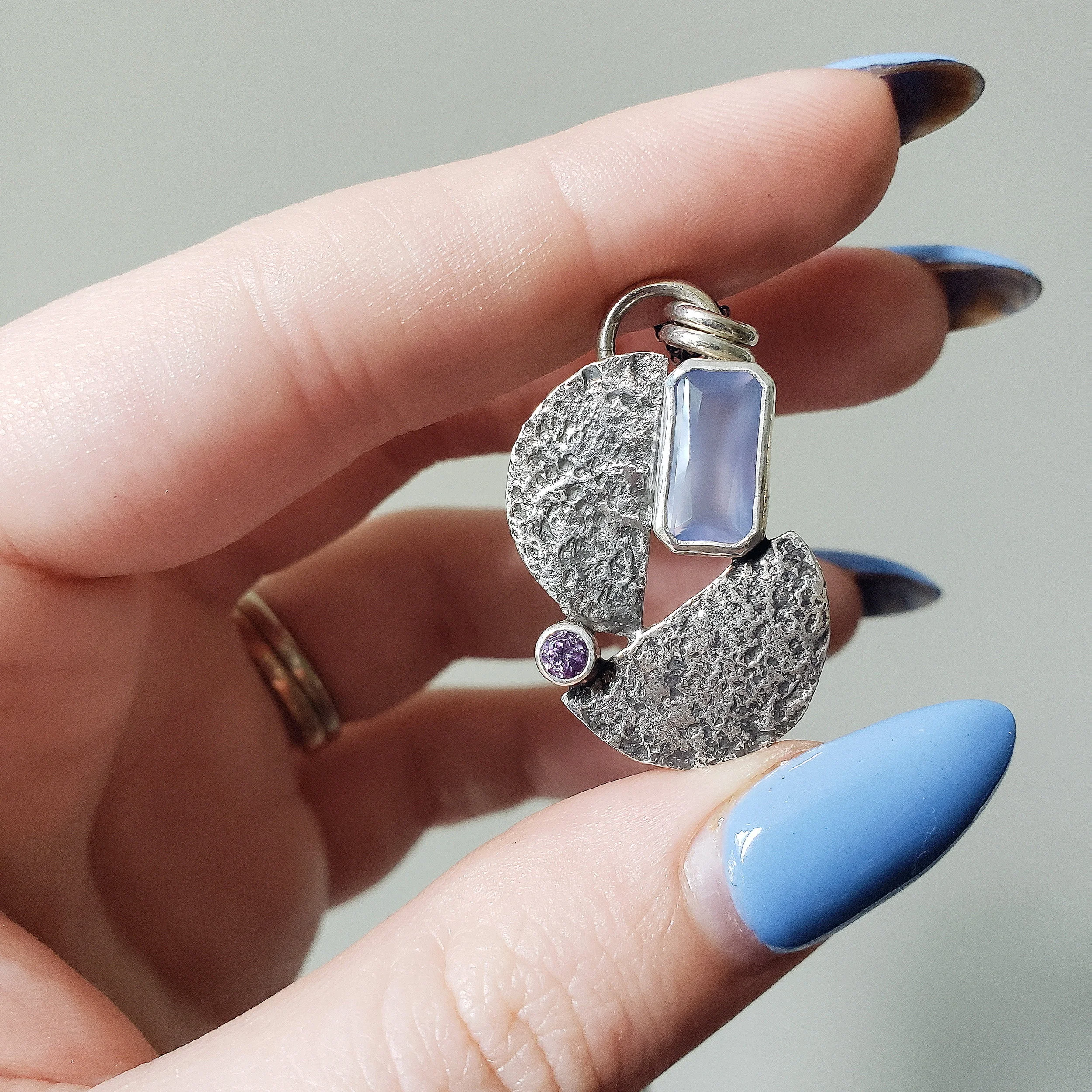chalcedont apollo pendant.jpg