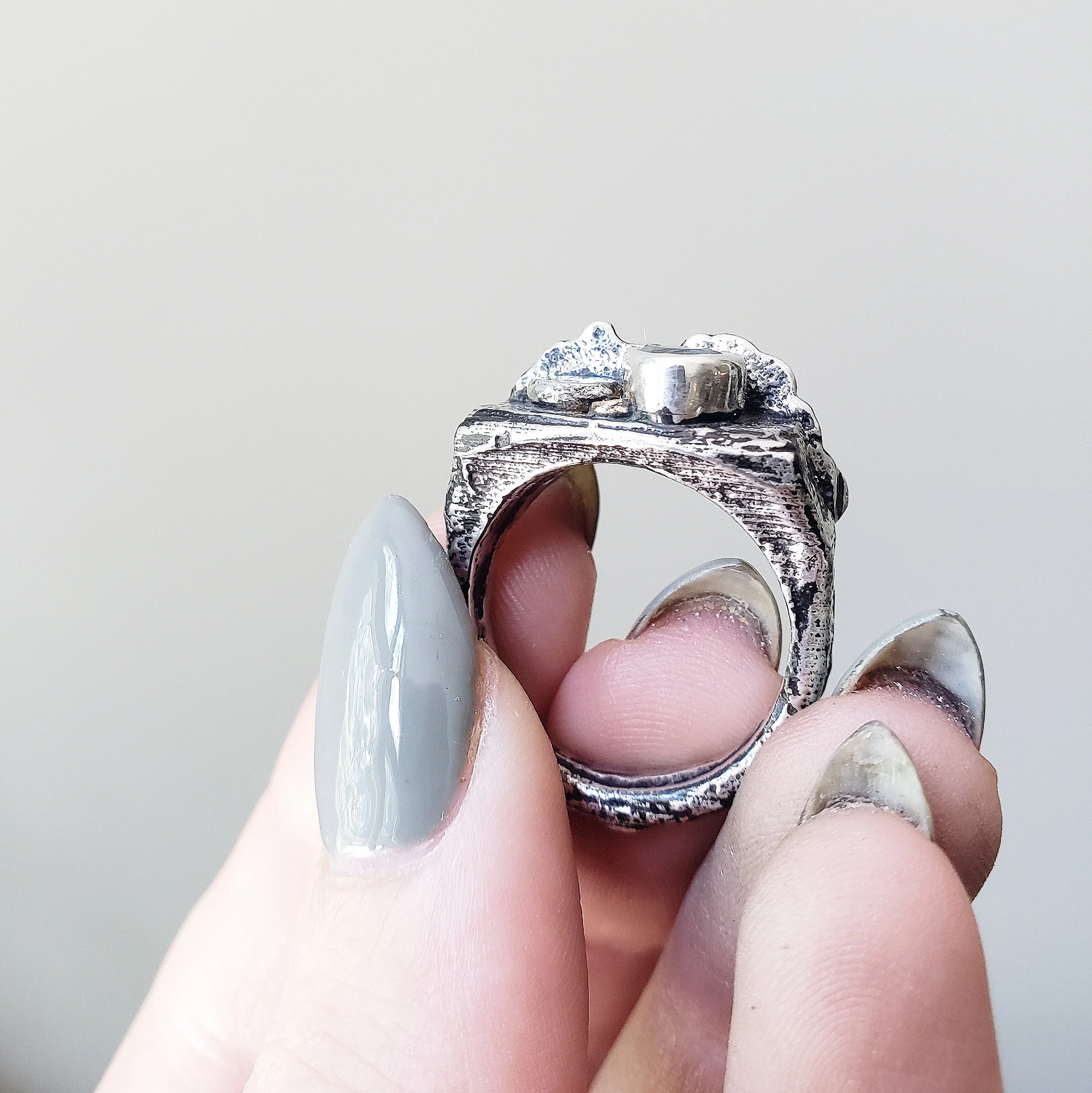 sapphire outcast ring .jpg