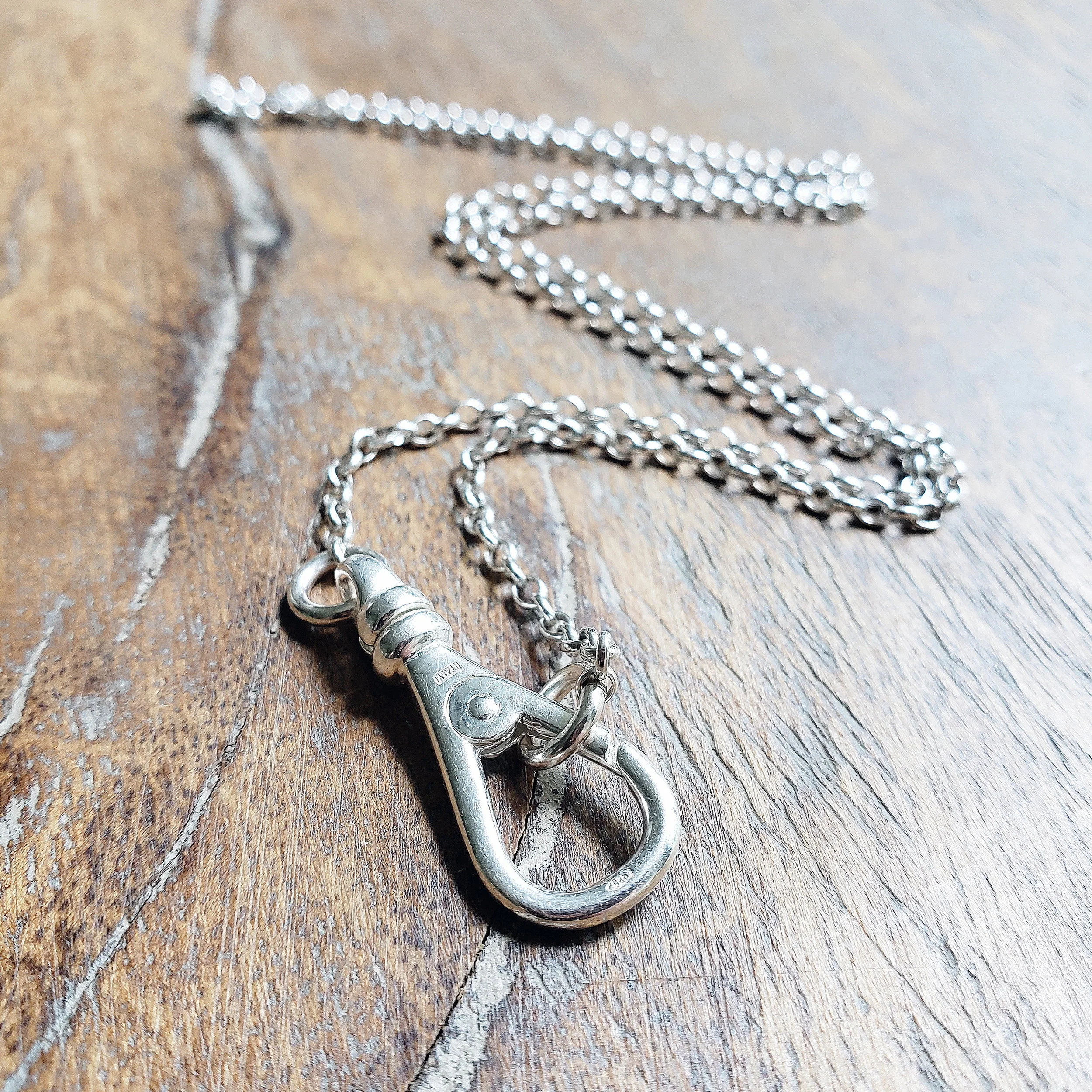 18 inch chain.jpg