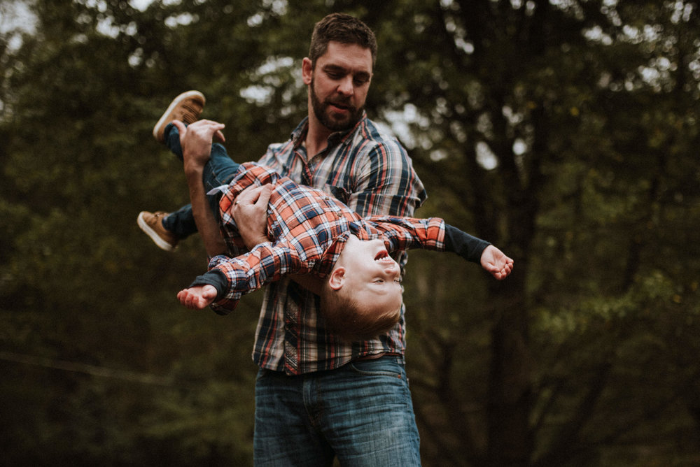 ApkePhotography_J+R_FallFamilySession_200.jpg