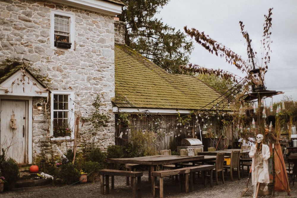 ApkePhotography_Tricia+Mike_WestVirginiaWedding_Farm_17.jpg