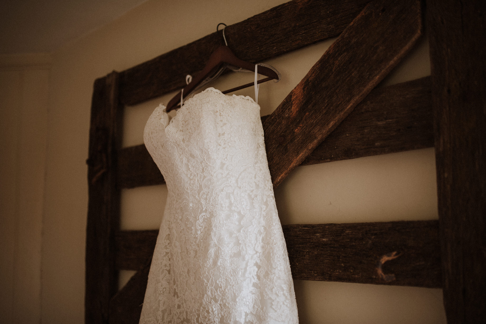 ApkePhotography_Tricia+Mike_WestVirginiaWedding_Farm_20.jpg