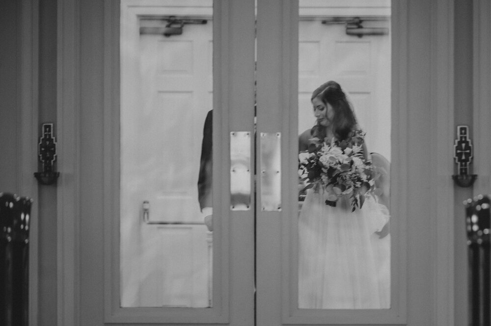 ApkePhotography_BelmontCountryClubAllison Entrance, Belmont Country club, Virginia Wedding_18.jpg