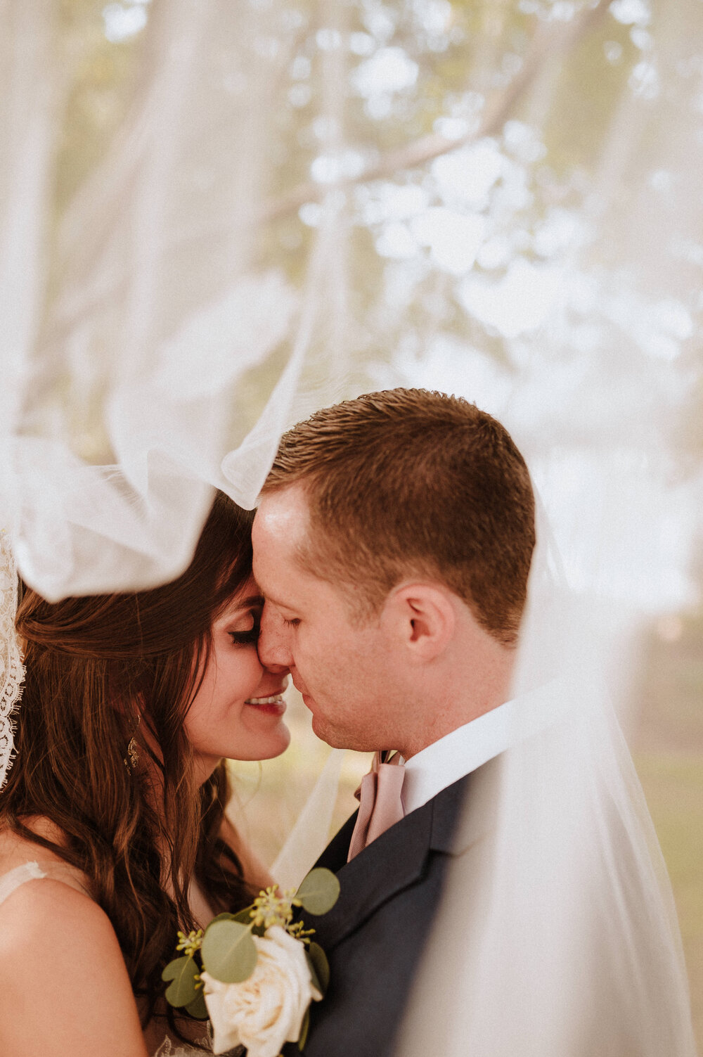 ApkePhotography_BelmontCountryClubBelmont Country club, couple portraits, Virginia Wedding_23.jpg