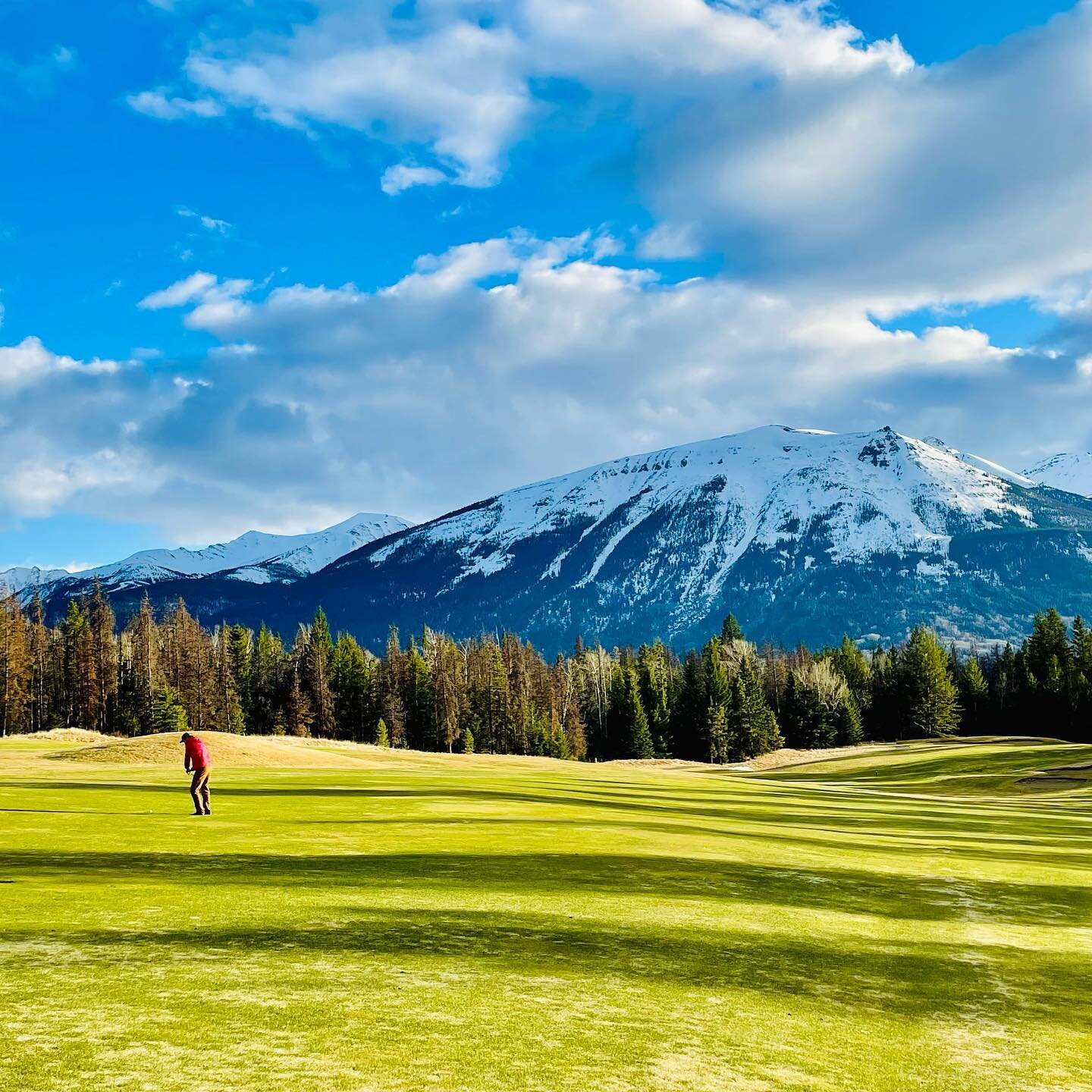 The @fairmontjpl golf course is open for business! Whether you&rsquo;re a Tiger Woods or a Happy Gilmore, Canada&rsquo;s favourite golf resort is sure to please!