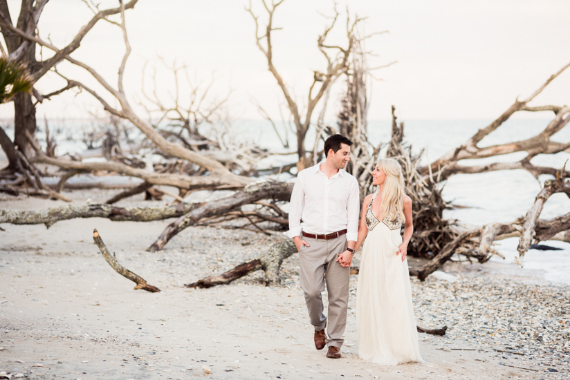 30a-weddings-destination-wedding-photographer-desiree-gardner-photography-family-engagement-wedding-panama-ctiy-beach-charleston-dgp-34.jpg