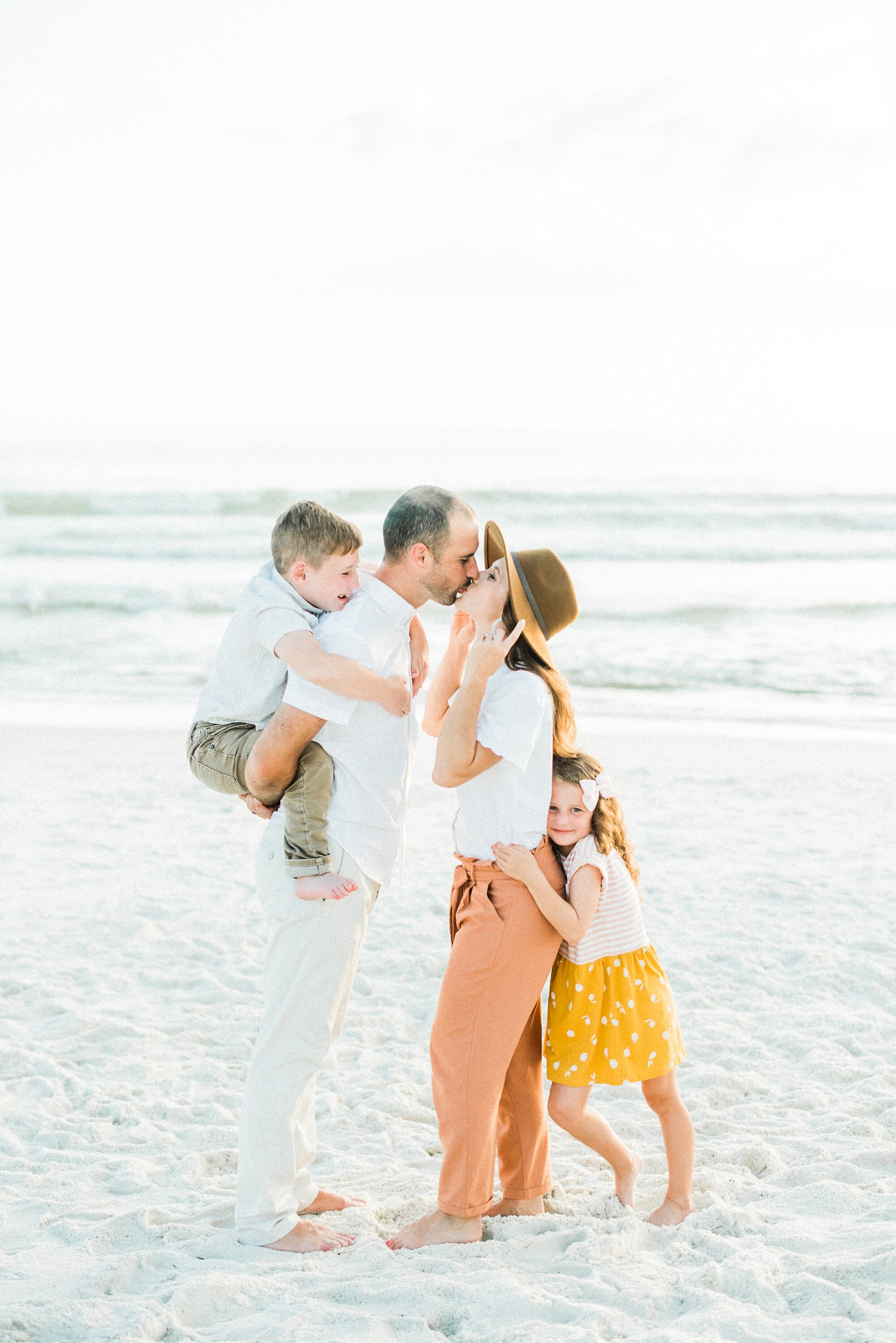 30-a-wedding-family-photographer-charleston-rosemary-seaside-grayton-sowal-watercolor-destination-desiree-gardner-photography_0614.jpg