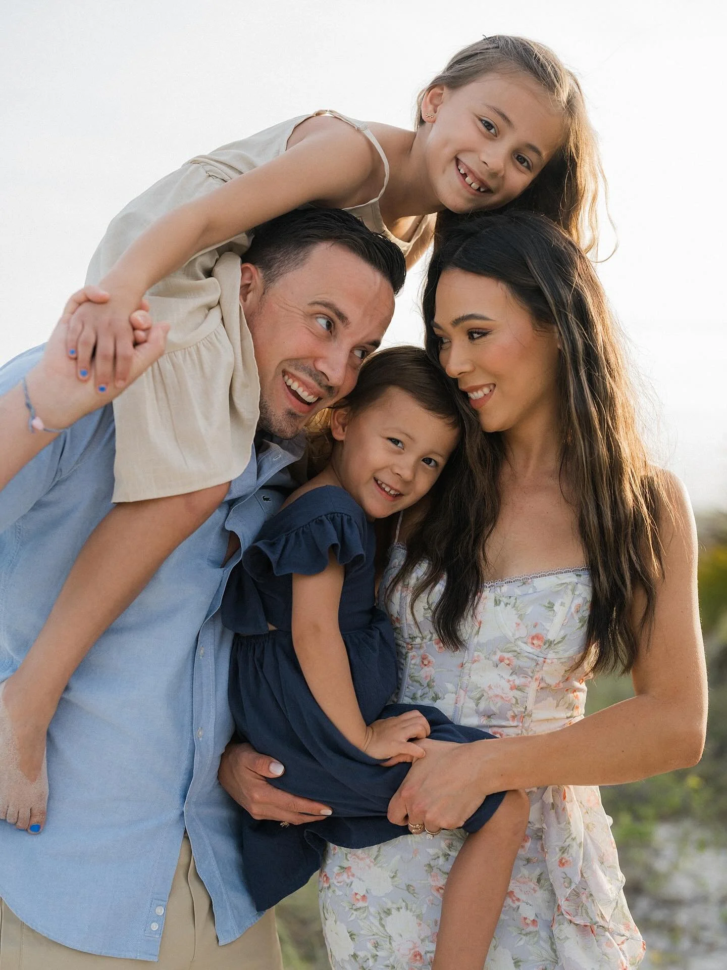 Seashells and sandy toes.. these are the best days. 🤍