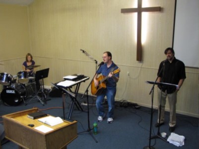 worship1a-11-401x300.jpg