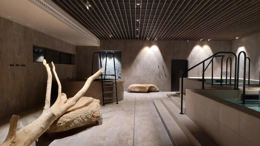 Un véritable défi ; une carrière de granit au cœur d’une thalasso…