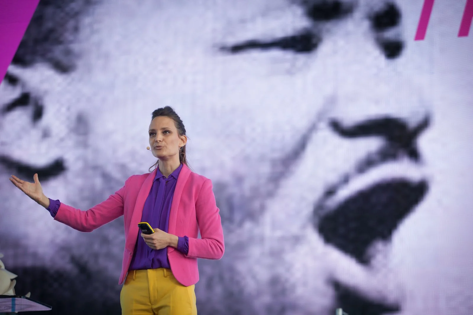 Sustainia100 launch in oslo in front of 600 people. Martin Luther King in the back as we all have a responsibility to allow people to dream about a better future. 