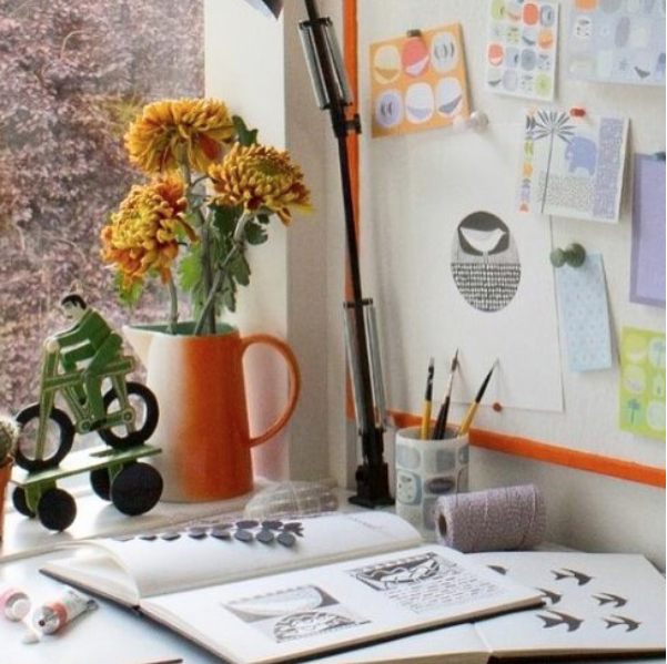 Skim through Sarah's sketchbooks and nosy around her studio at 49 Peckarman's Wood.