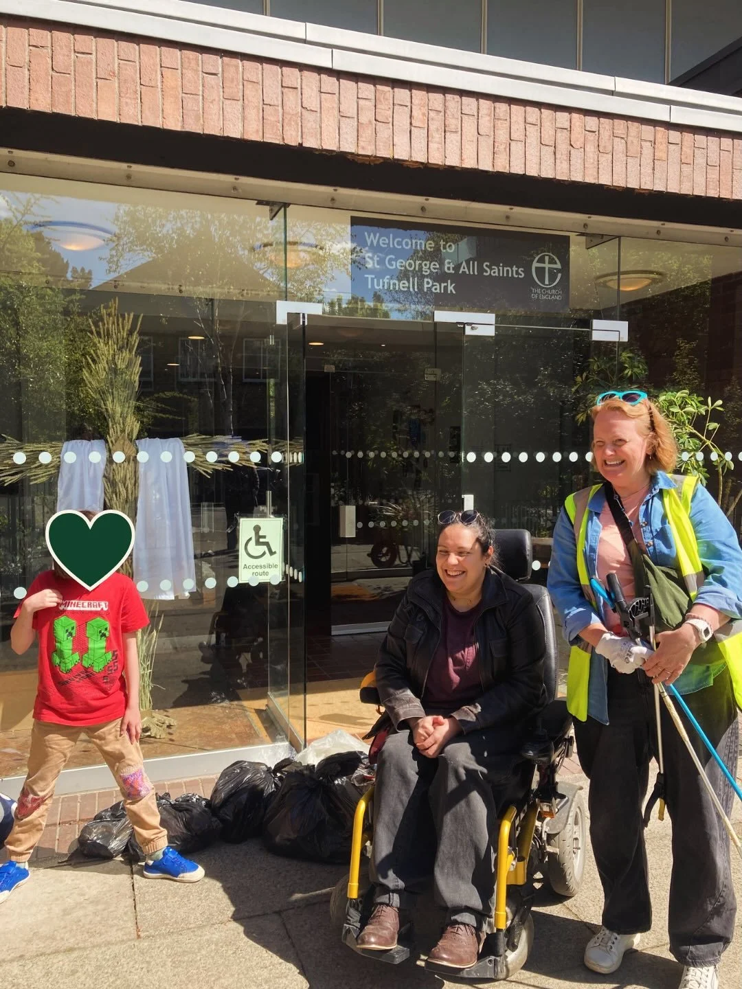 💚 Love your neighbour(hood)! 

In just 45 minutes, our brilliant volunteers collected over half a dozen bags of litter from the local area 🙌♻️

Thank you to everyone who showed up, rolled up their sleeves, and helped care for our community. Wishing