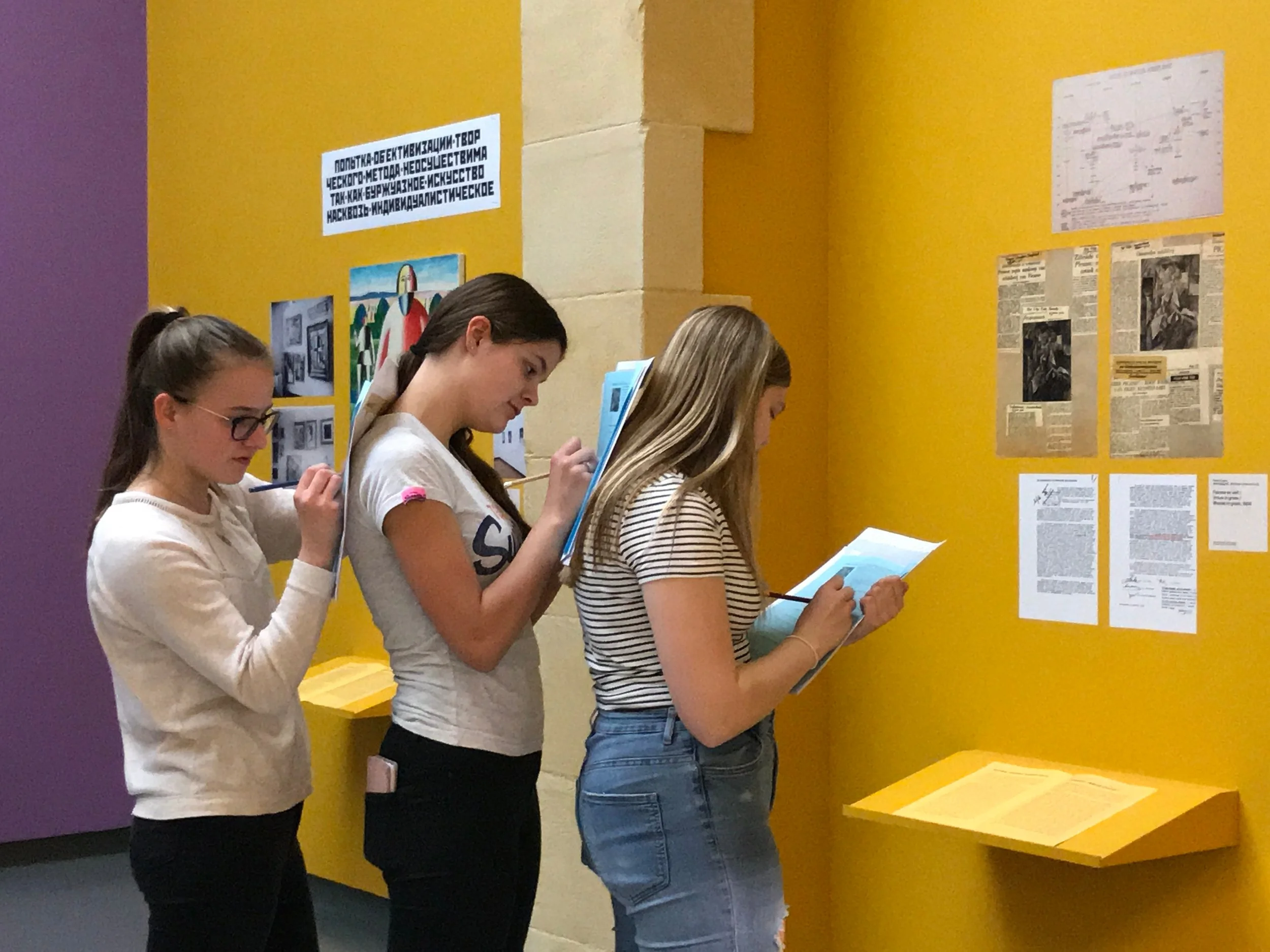 MIREILLE LEE PANG 3 MEISJES.JPG