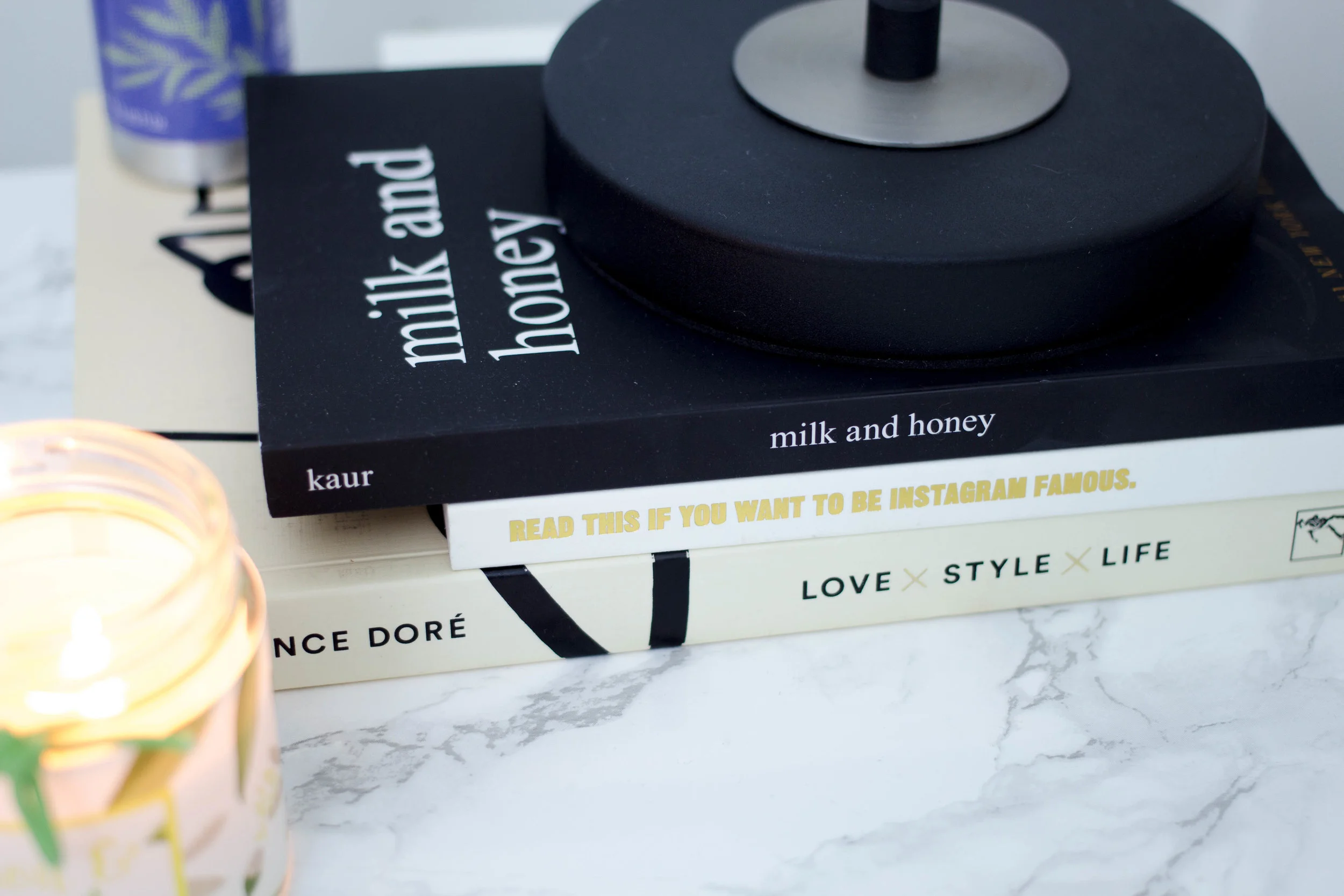 Styling-Bedside-Table-Tips-Rush-and-Teal-13.jpg