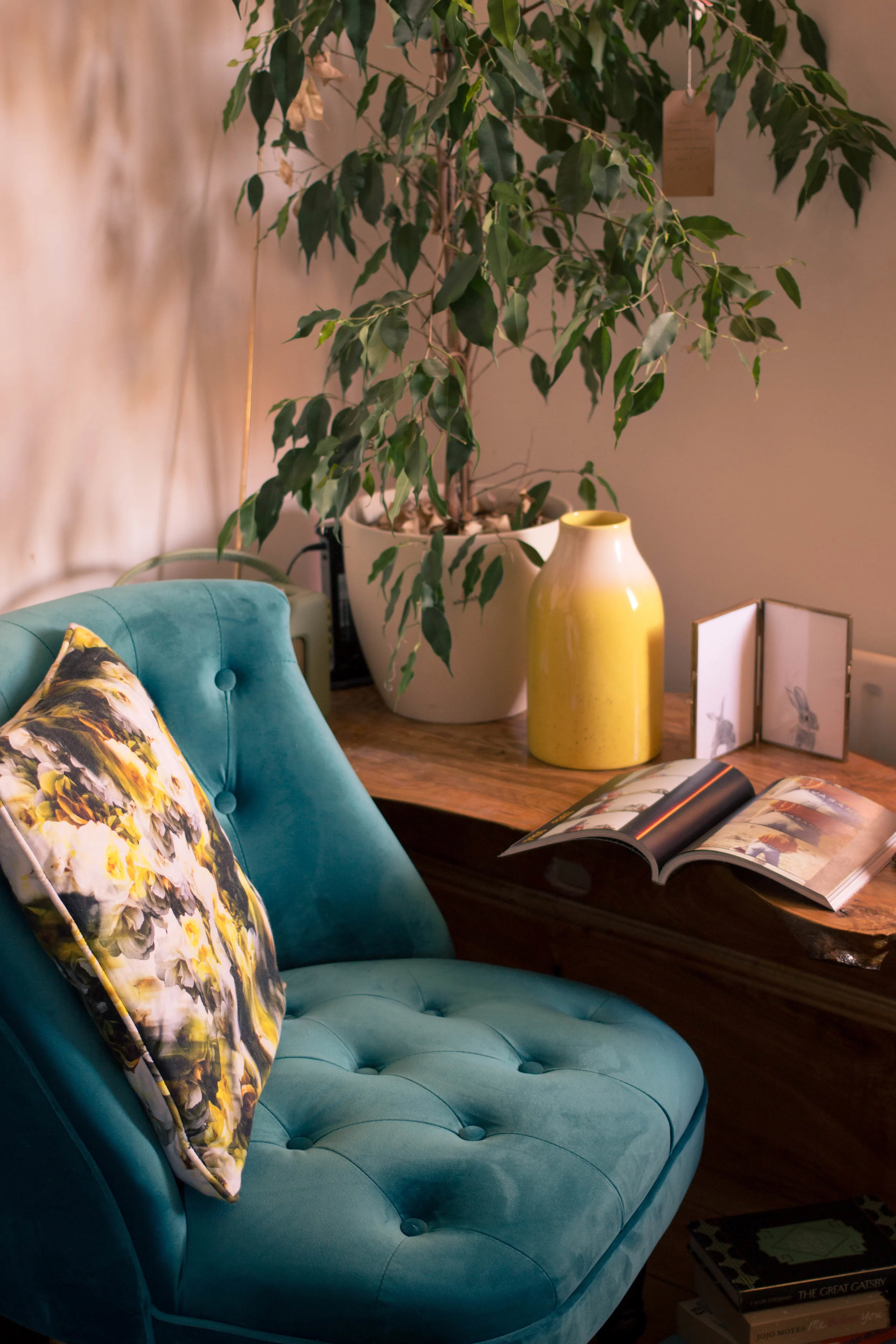 Styling-a-cosy-corner-rush-and-teal-7.jpg