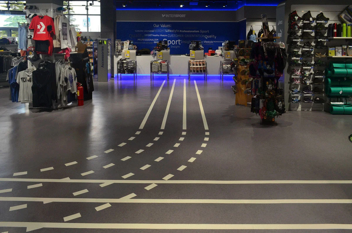 S–S/Intersport Athletics Store