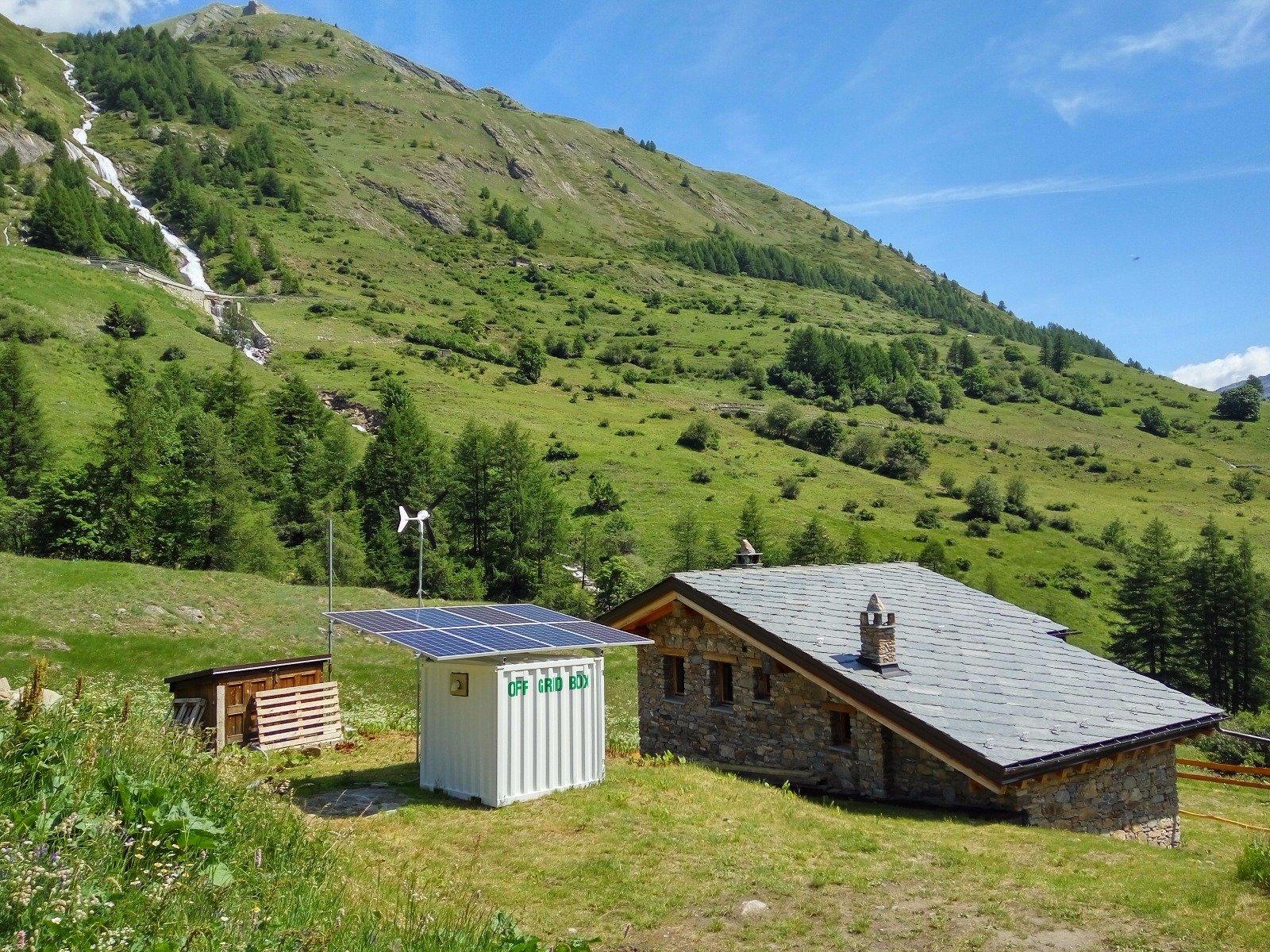 OffGridBox - Affordable Clean Water and Renewable Energy in Remote Areas