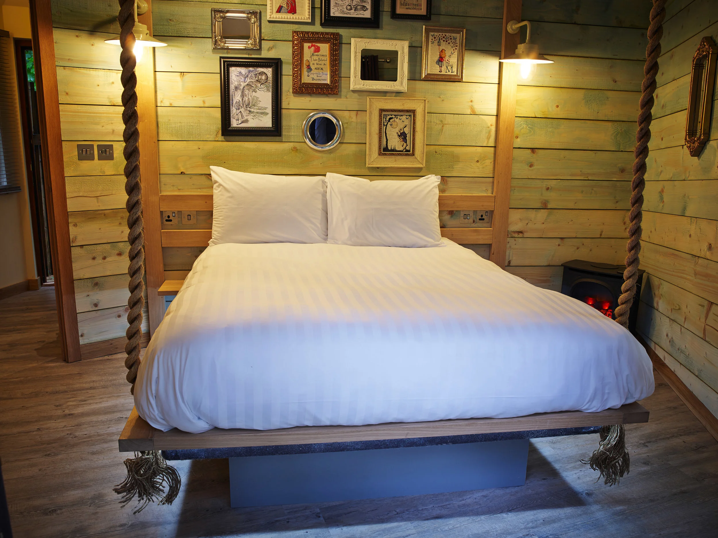 the-new-magical-treehouse-interior_14213987366_o.jpg