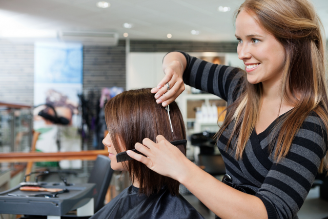 Should You Tip Your Hairdresser Take A Break