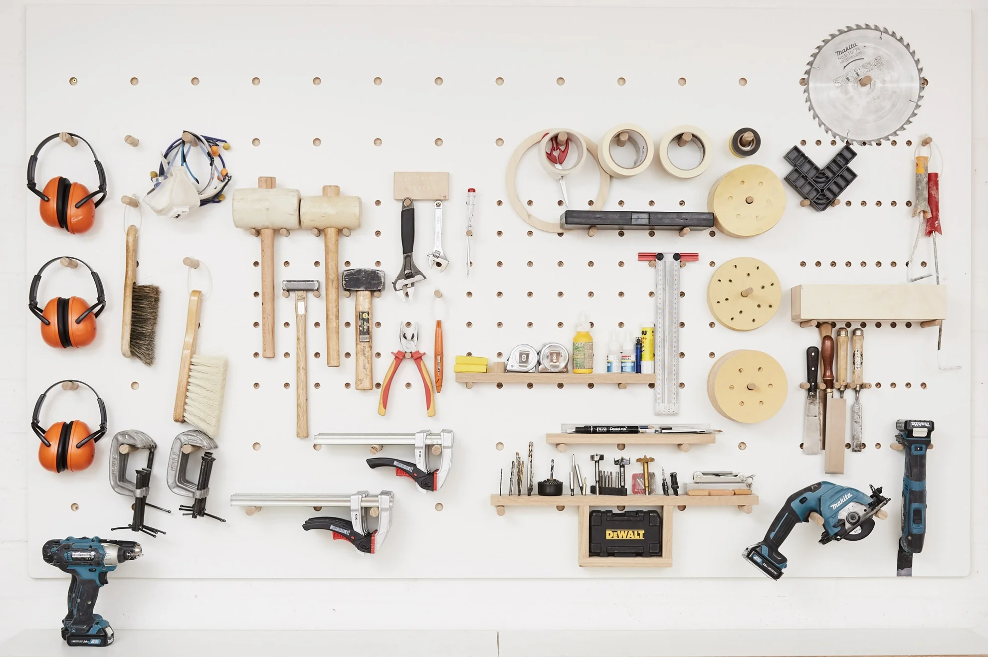 Tool board by Lozi