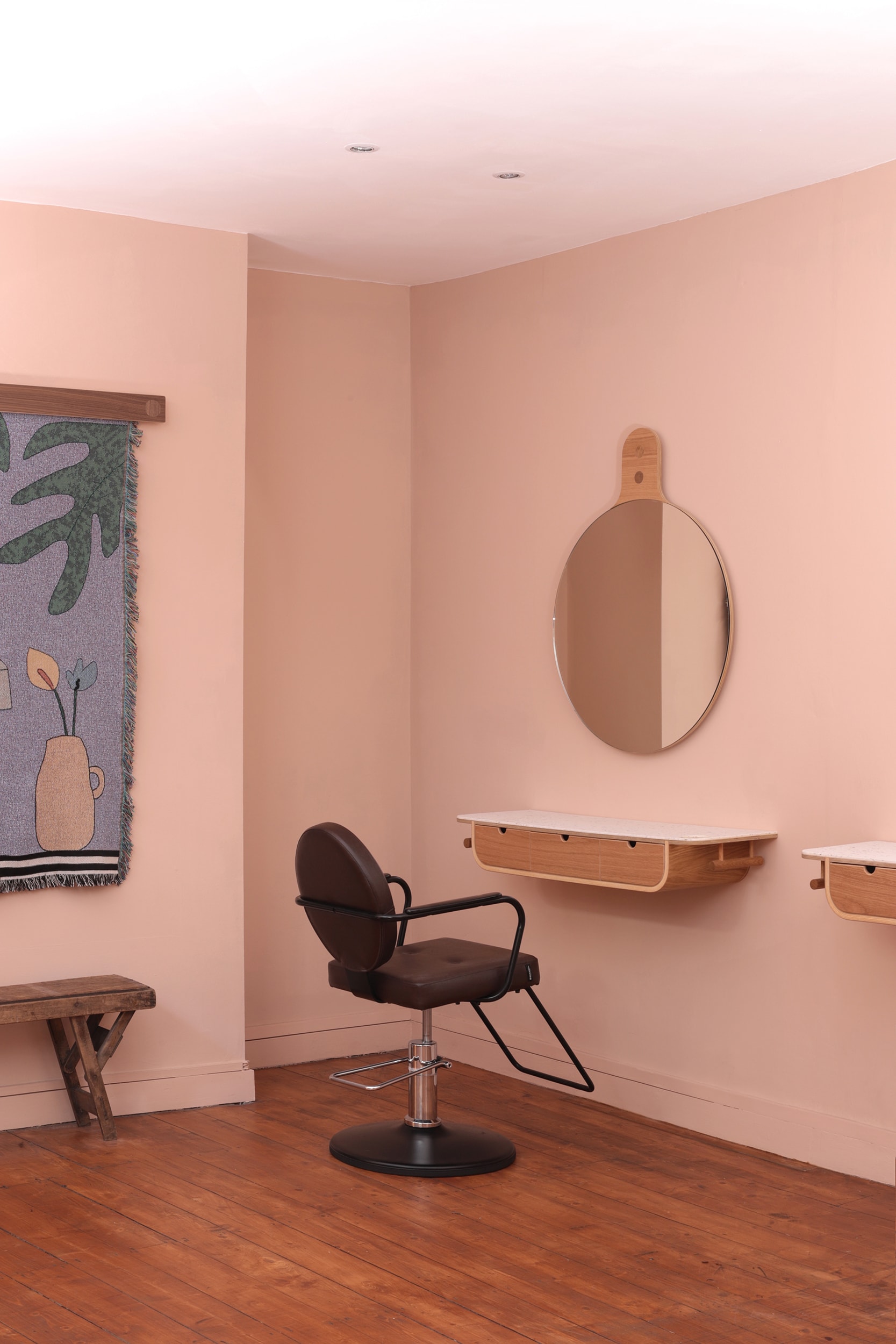 The individual station set up with recycled Belmont chair.