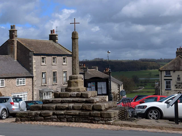 Middleham Market cross