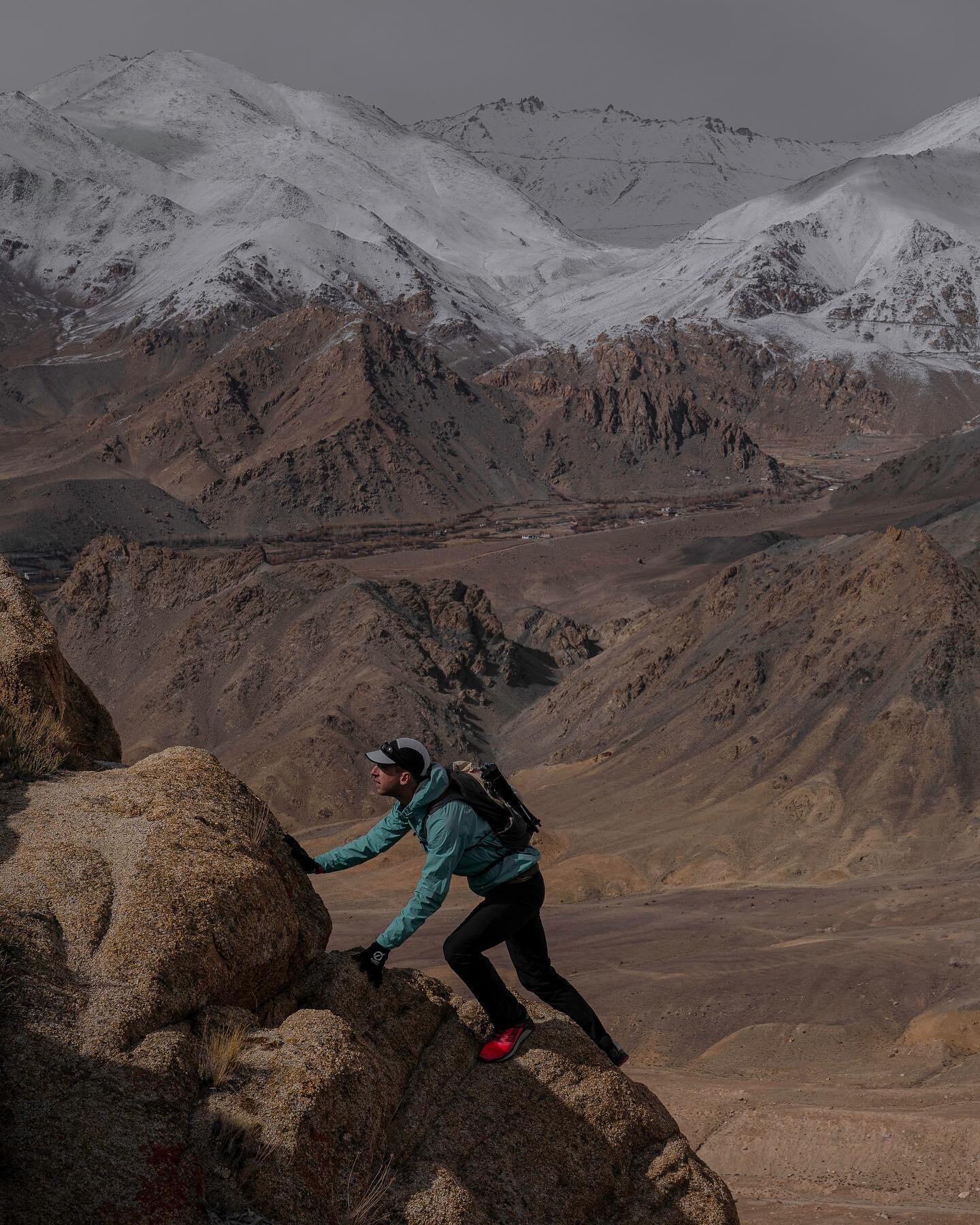 During my first few days in Ladakh I didn't feel so well and found it hard to gain the motivation to get going on meaningful work or explore outside my cold room. 

That's when I remembered that sometimes the best medicine is to move, spin the body i