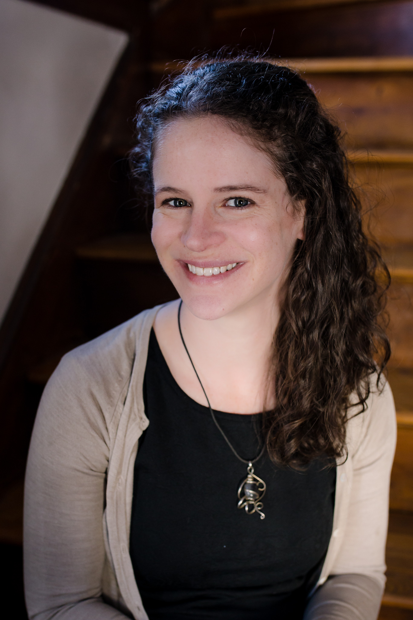 Lindsey-Headshots-Web (5 of 7).jpg