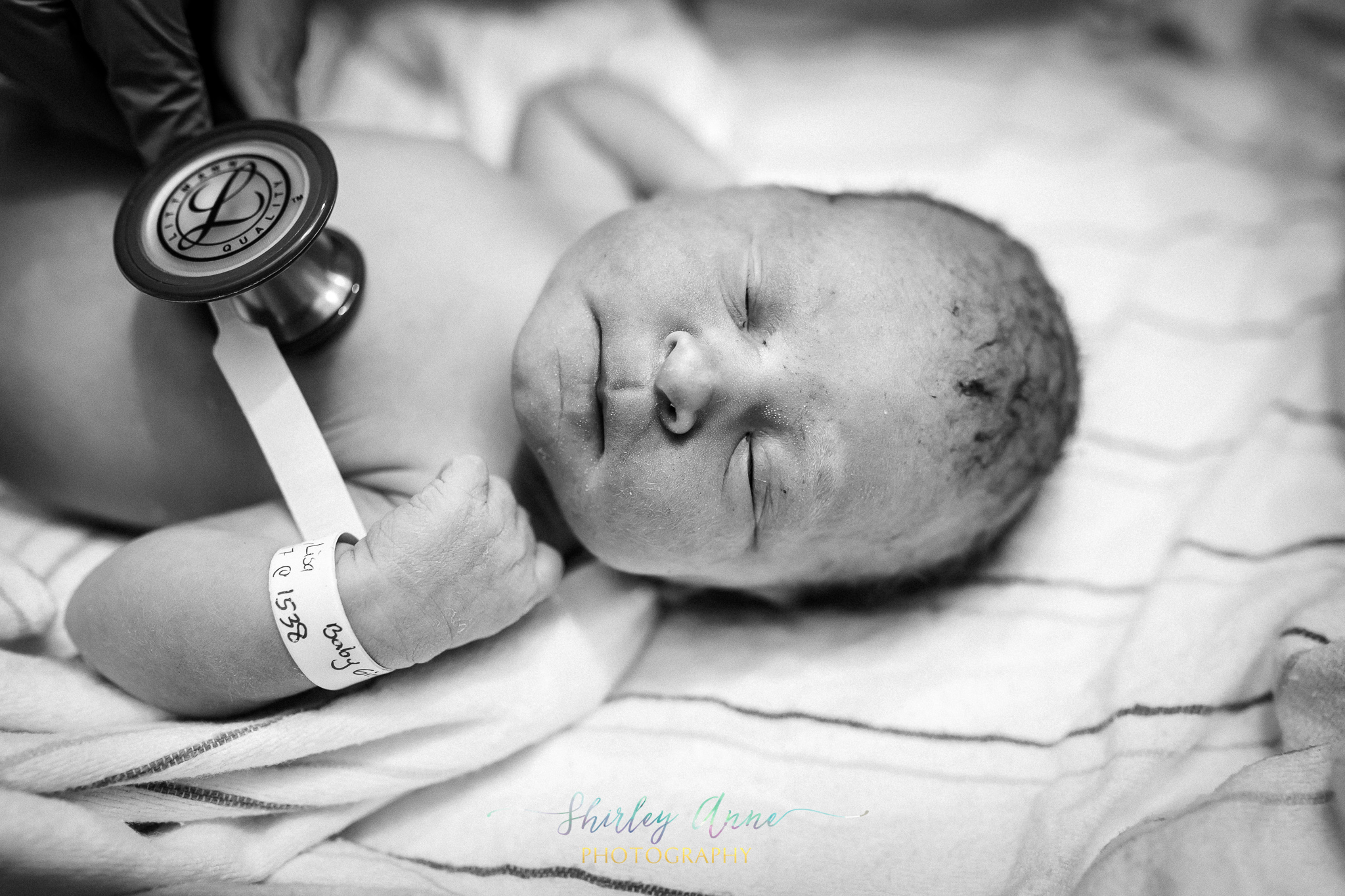 Lisa-Birth Story-Sneak Peek (27 of 32).jpg