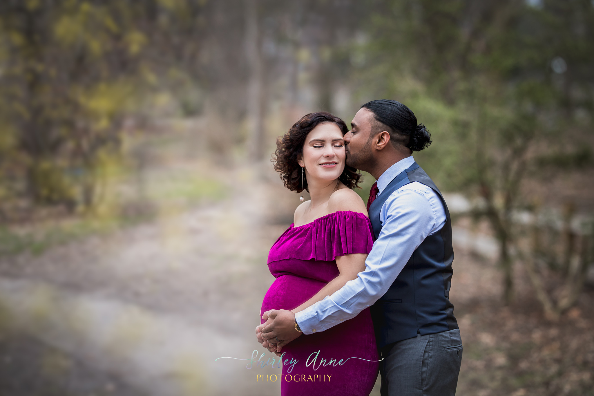 mom and dad pregnancy photography