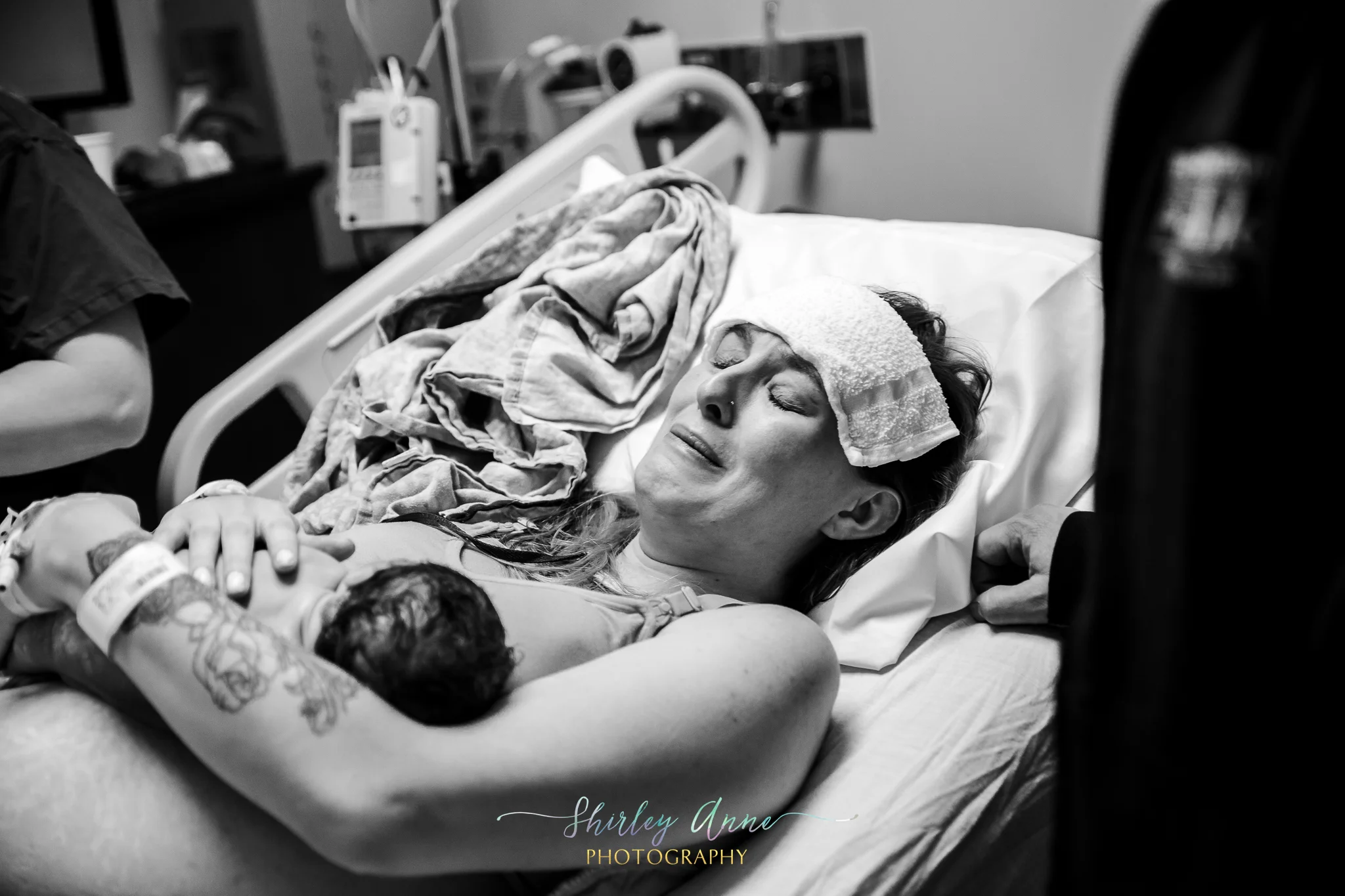 ** Please note that I write this with the best intention at heart and that everything is written with the purpose of providing information on pricing of birth photography **