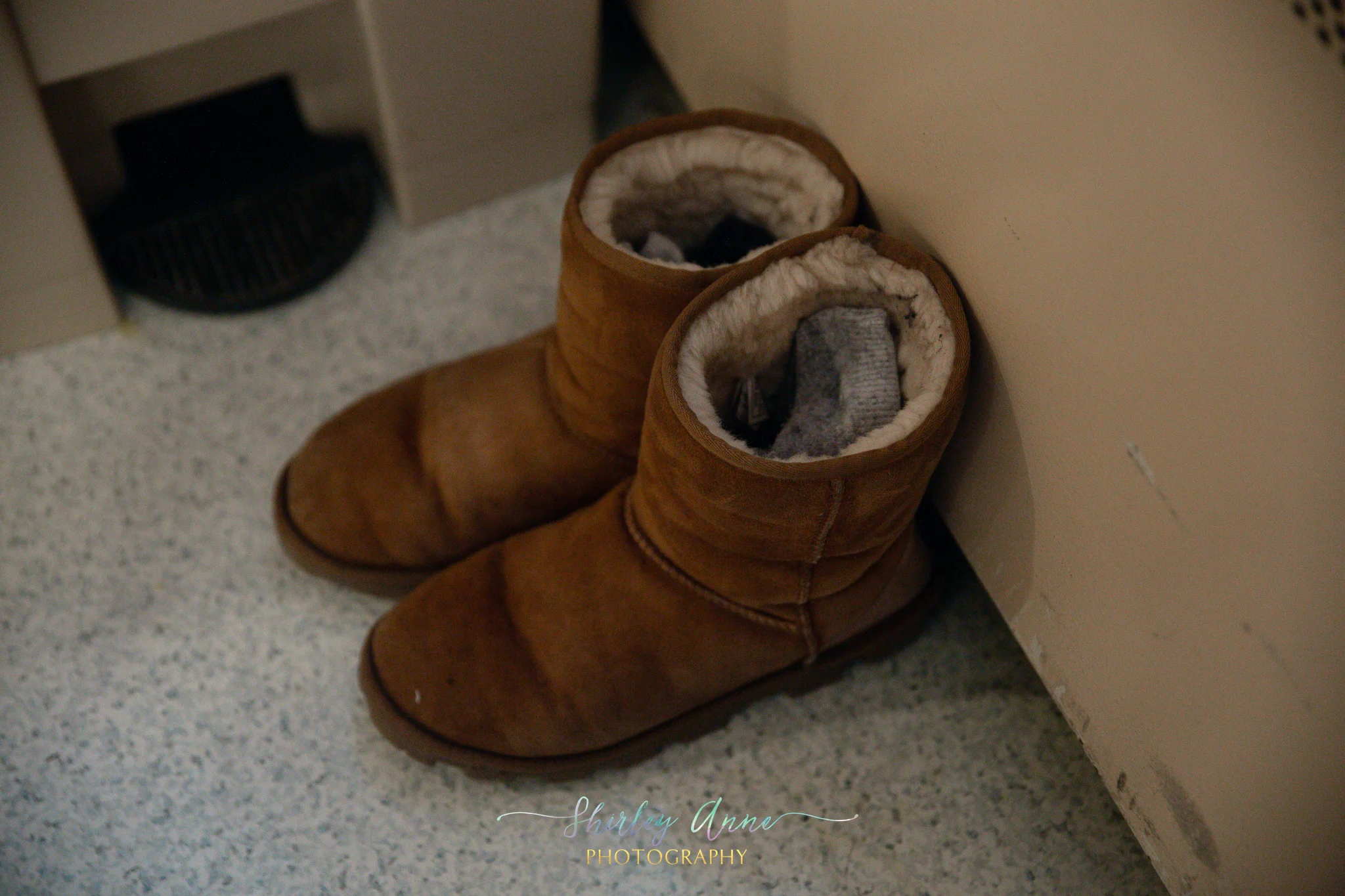 3. Loose Shoes I think these are so important… during labor and birth you might get fluids which usually make you get swollen. You will want to have some comfortable and loose shoes that will allow you to wear them with ease. If you’ve been a bit swollen during pregnancy, then I’m sure you already have your preferred one (I know I did lol).