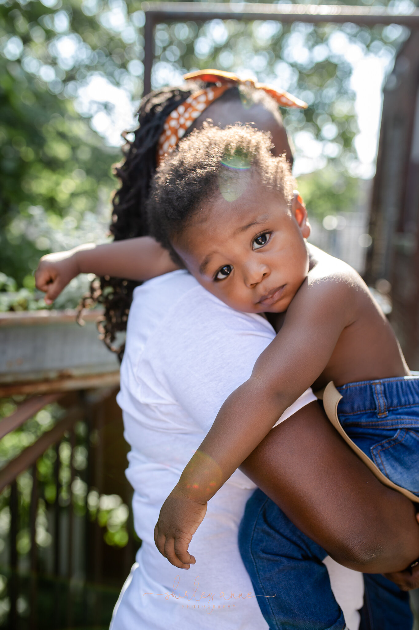 toddler and single mom in home session